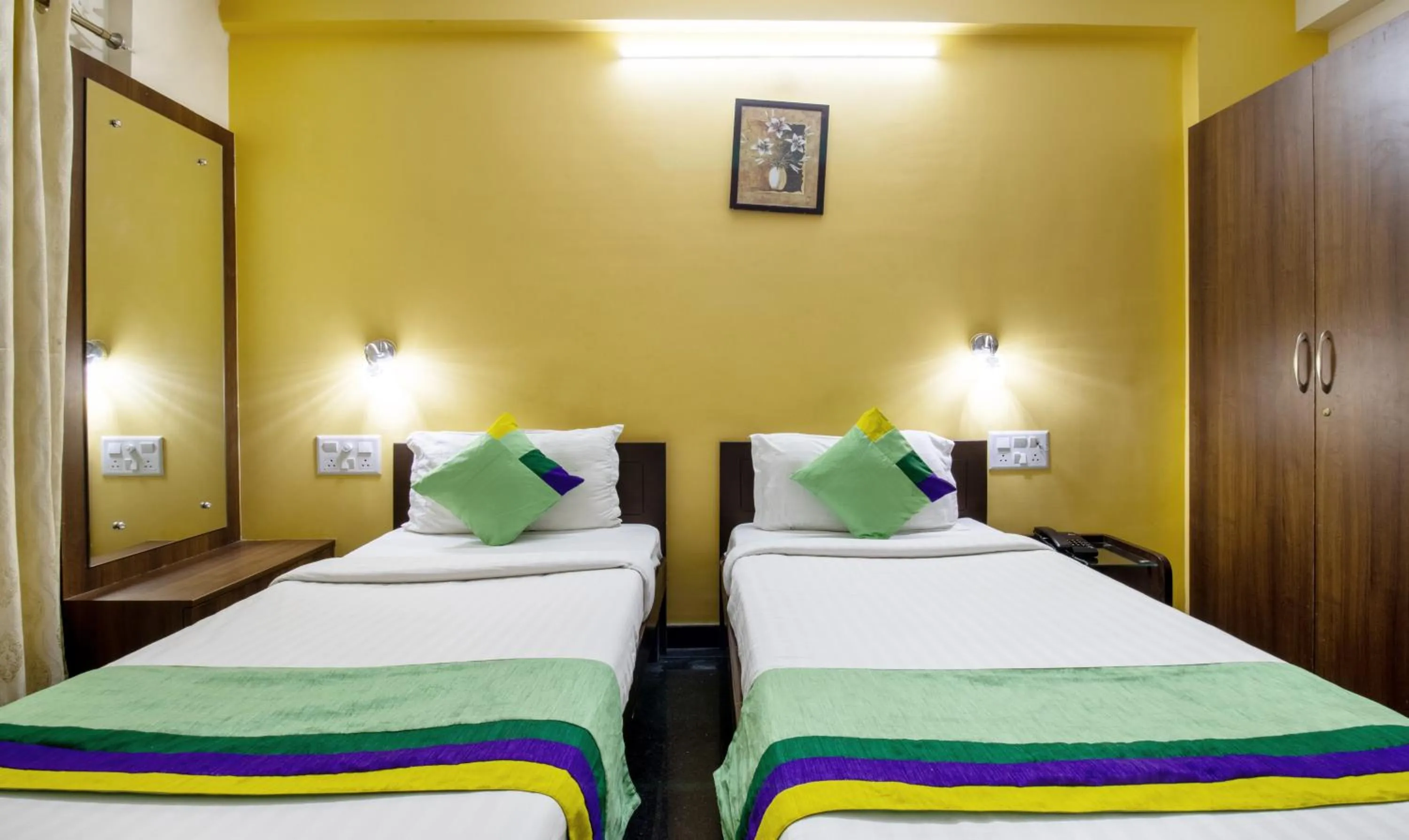 Bedroom, Bed in Treebo RR Residency, Sanjay Nagar