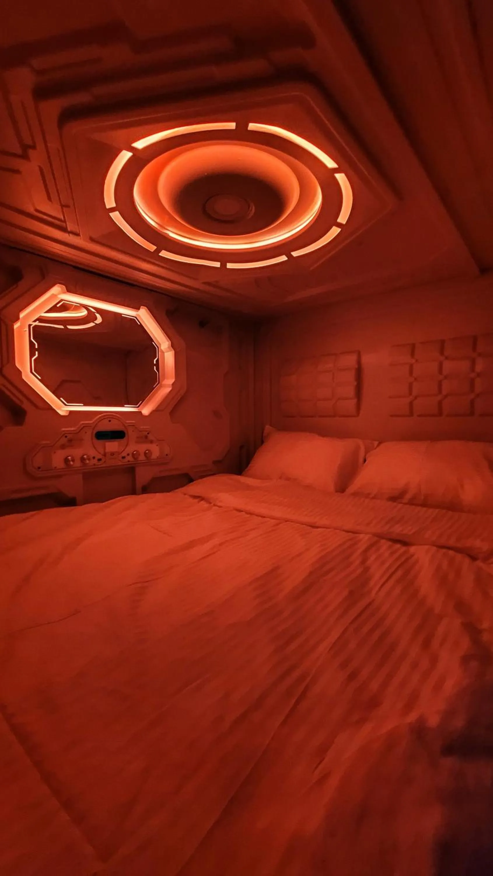 Bed in Capsula hotel