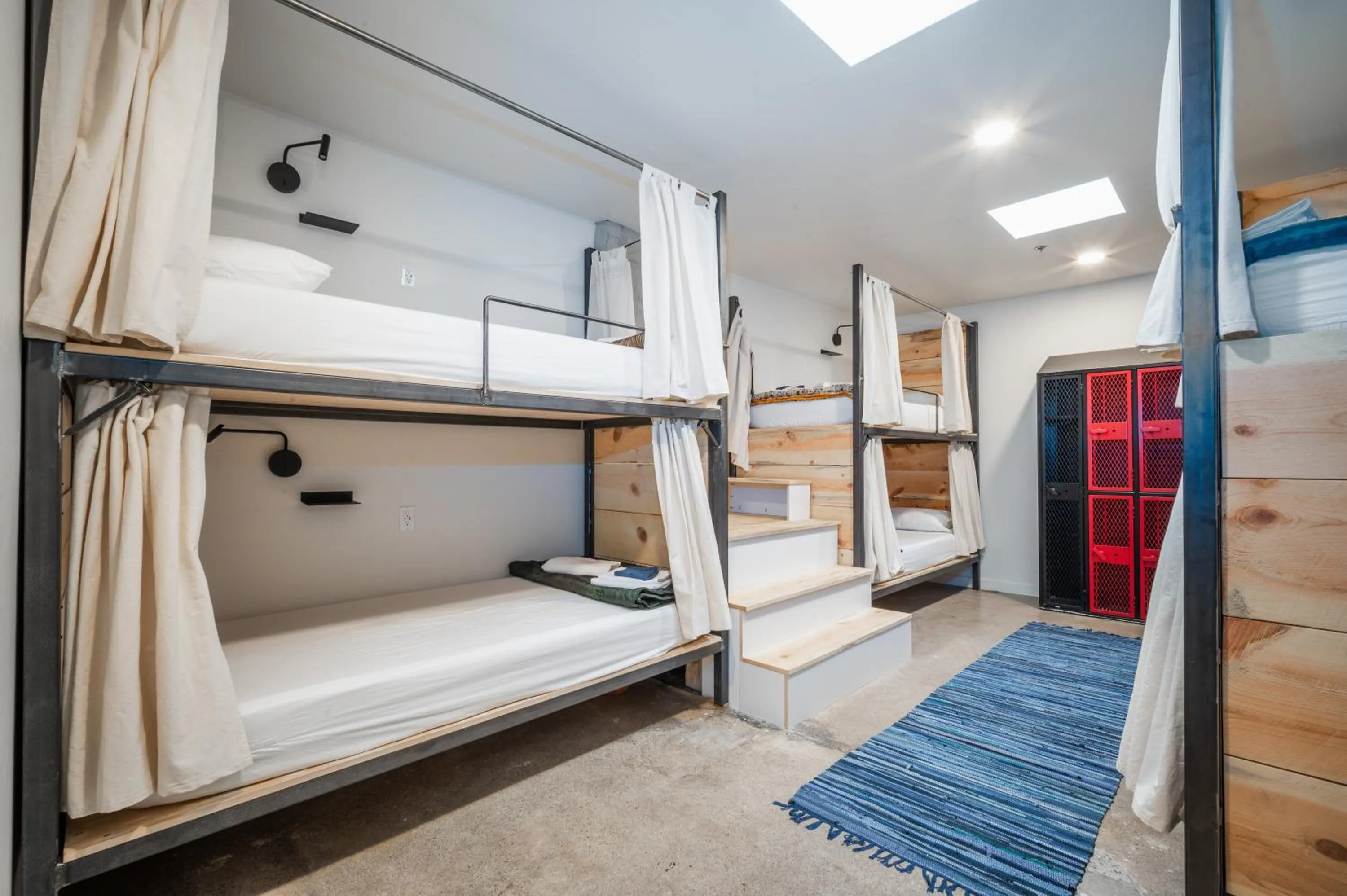 Bed in 6-Bed Mixed Dormitory Room in Dolores Bike Hostel
