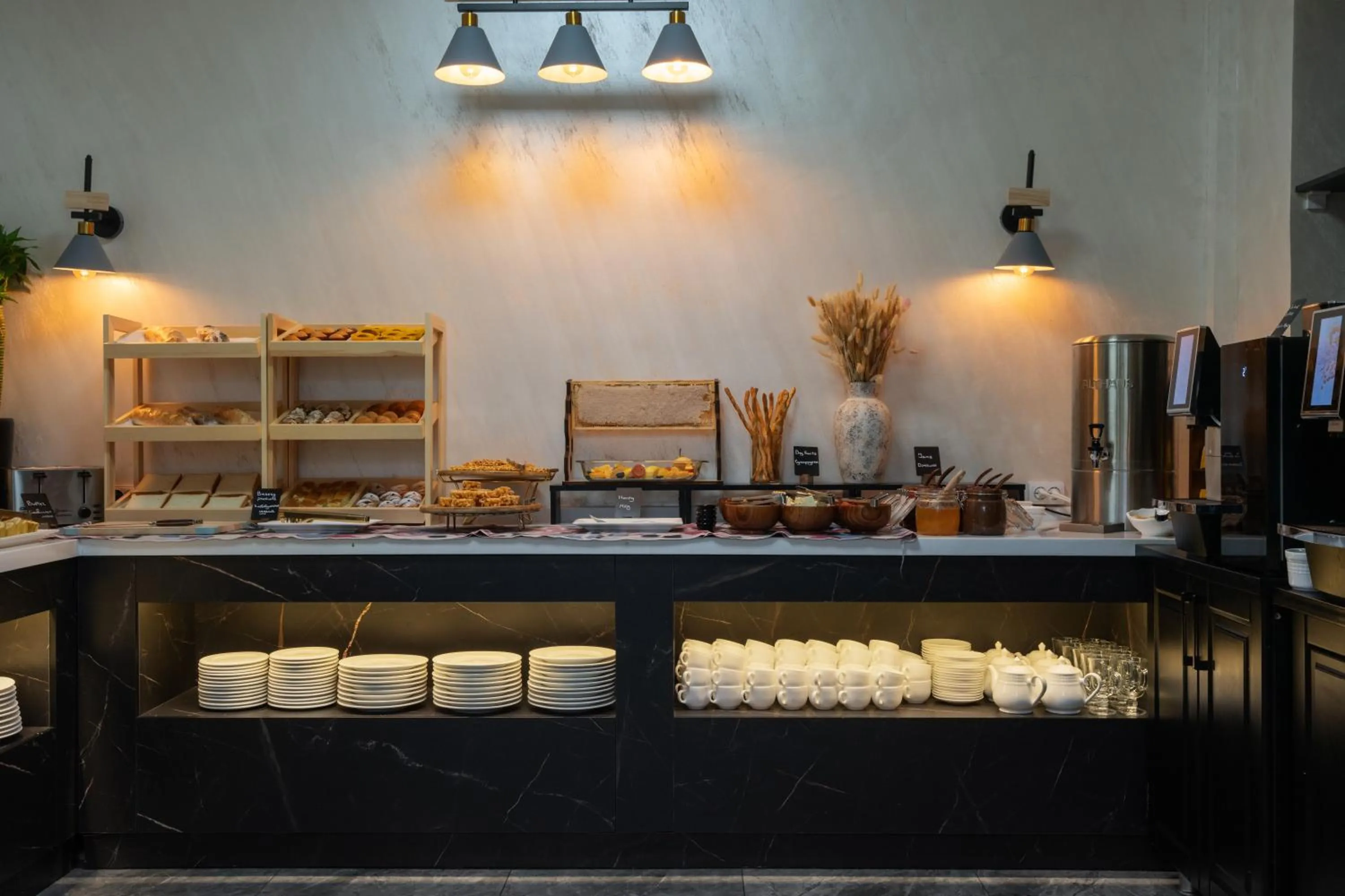 Restaurant/places to eat in The Tower Hotel Tashkent by HotelPro Group