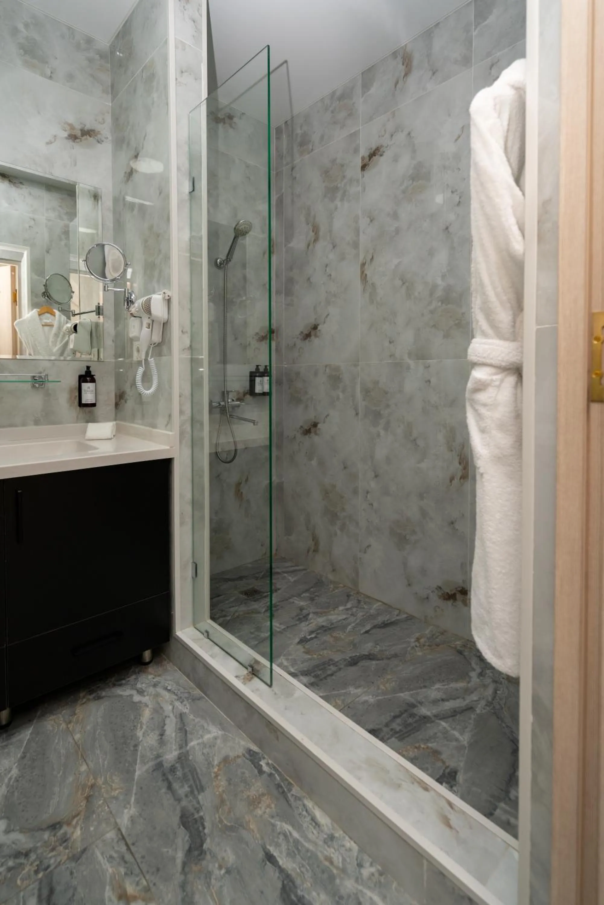 Shower in The Tower Hotel Tashkent by HotelPro Group