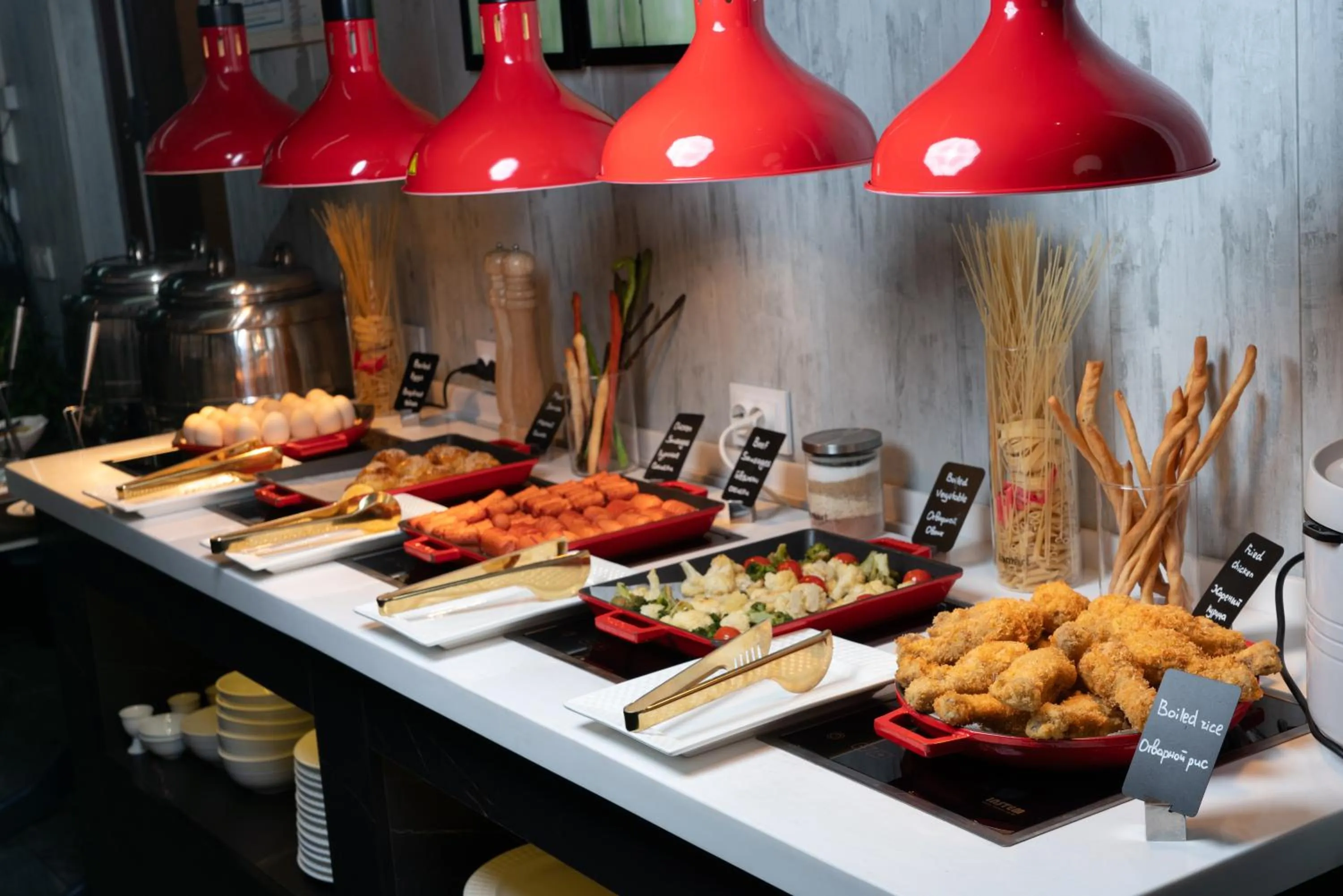 Restaurant/places to eat in The Tower Hotel Tashkent by HotelPro Group