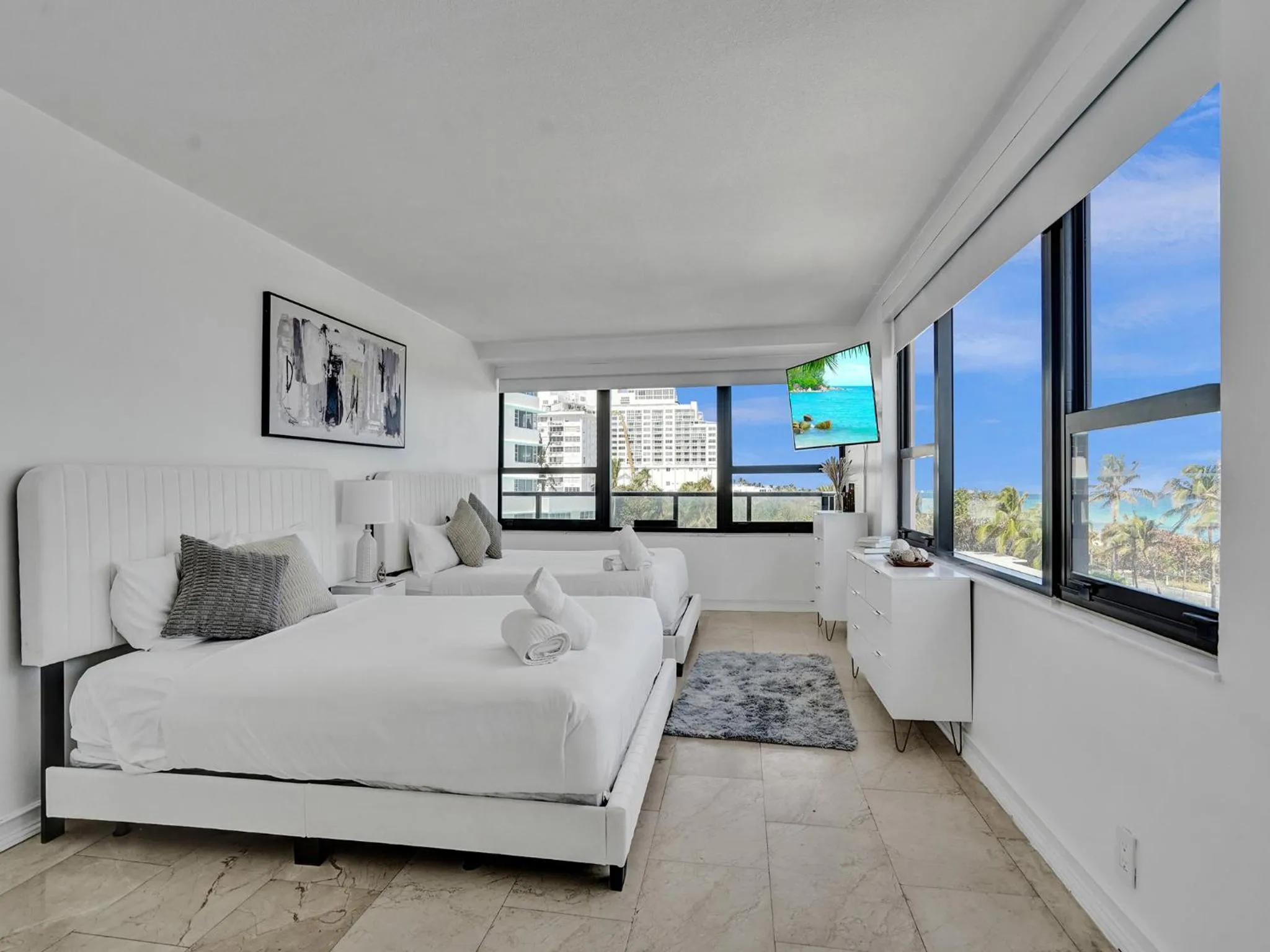 Oceanfront Haven Retreat Beach Service 502