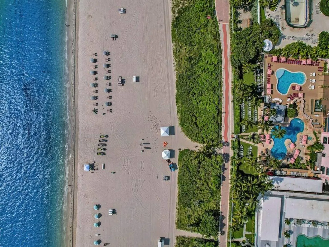 Beach in Full ocean view Huge private terrace 1002