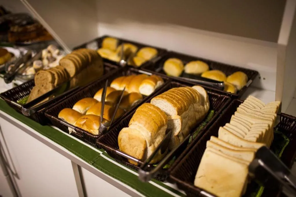 Buffet breakfast in Harbor Self Cidade Verde