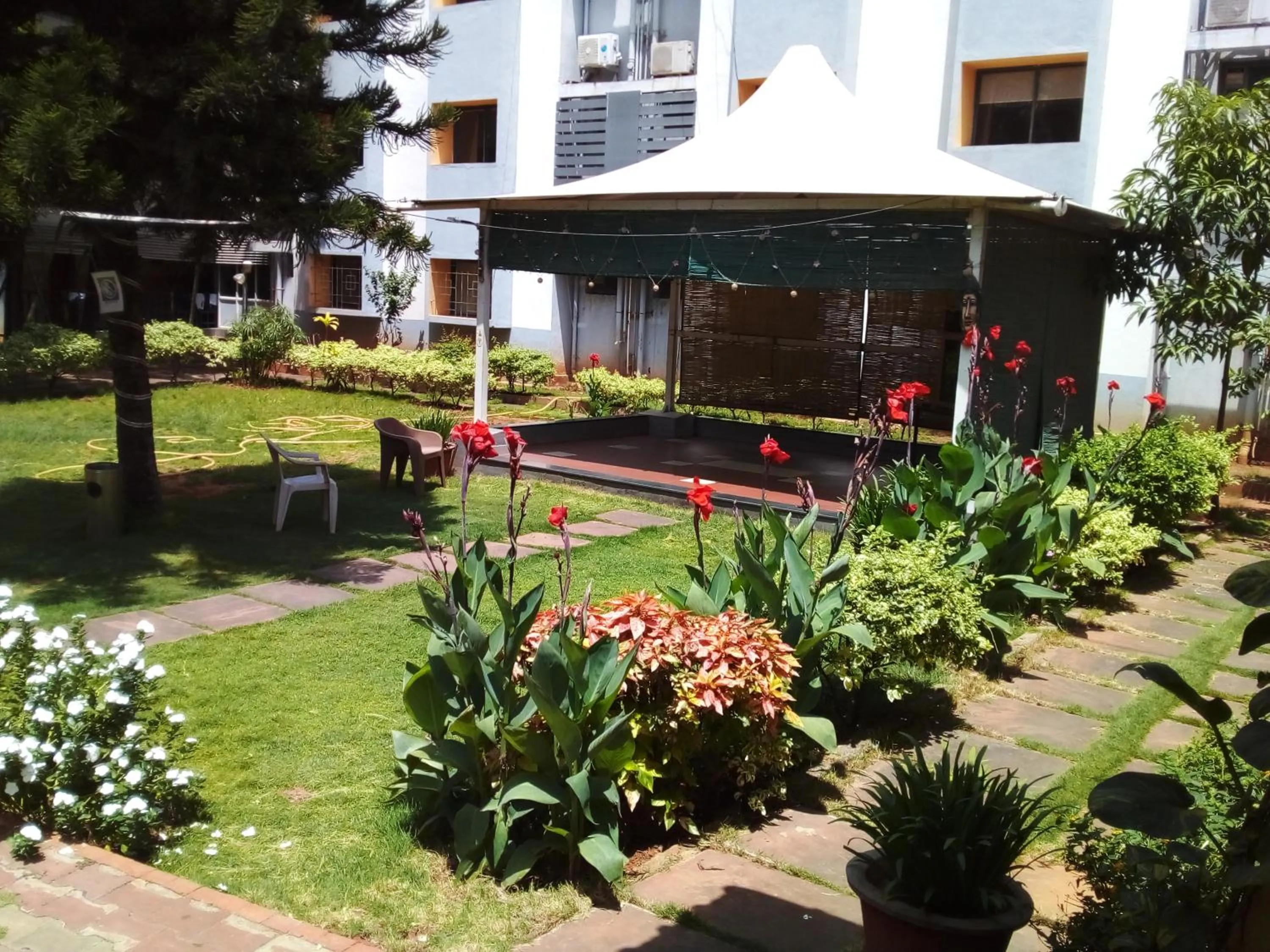 Shanthiniketan - Online Suites