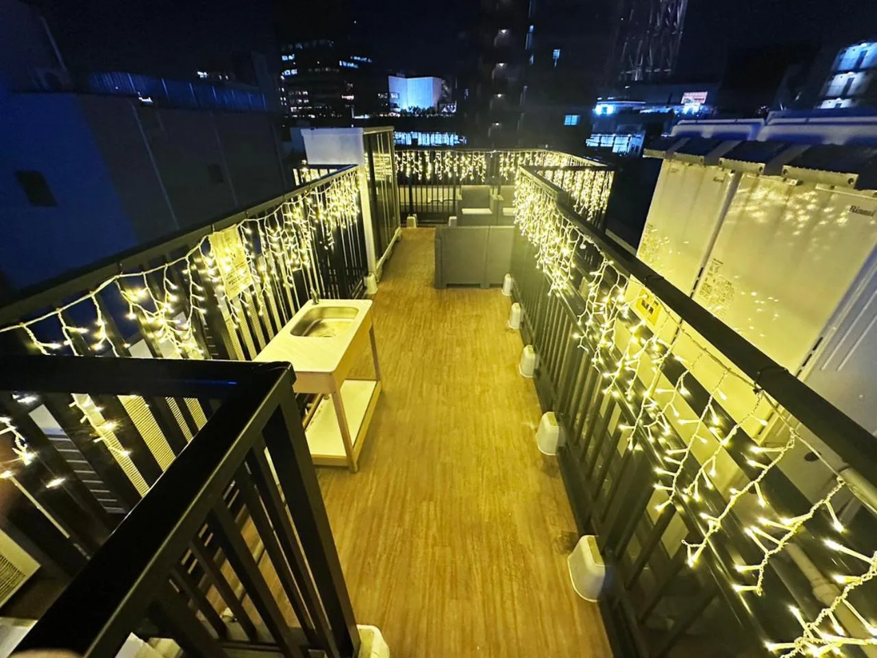 THE BONDS HOTEL TOKYO