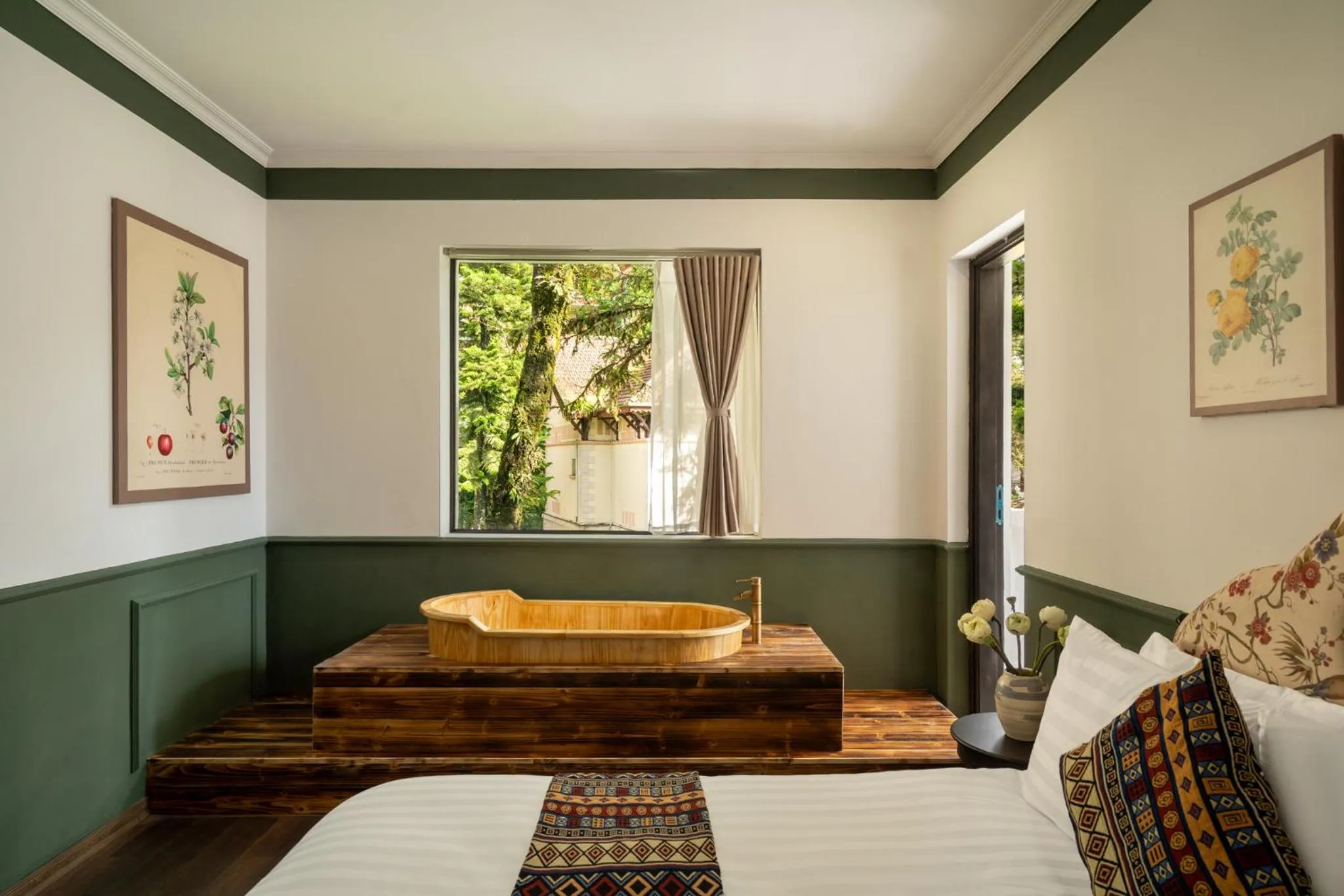 Photo of the whole room, Bed in The Gate Boutique Hotel Sapa