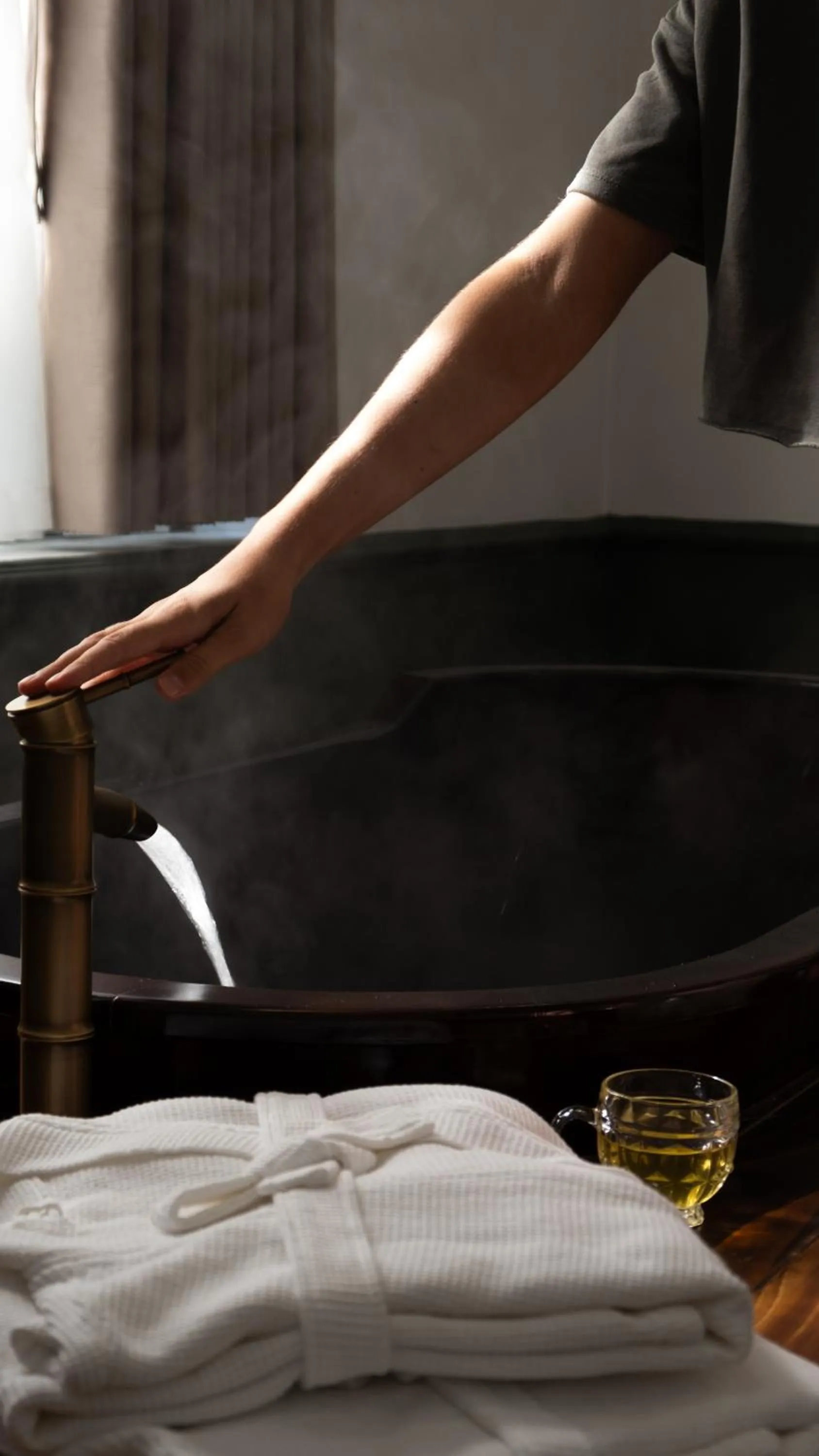 Bath, Bed in The Gate Boutique Hotel Sapa