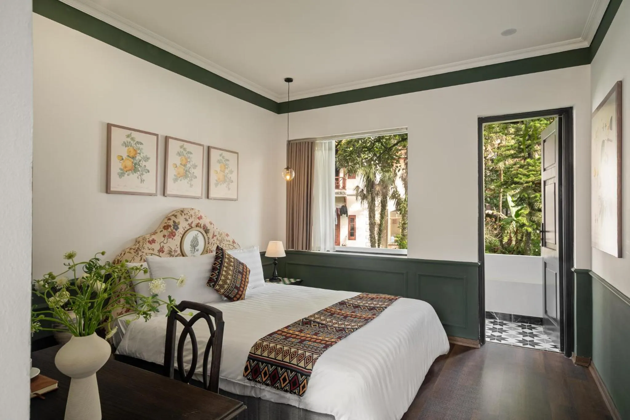 Deluxe Double Room with Shower in The Gate Boutique Hotel Sapa