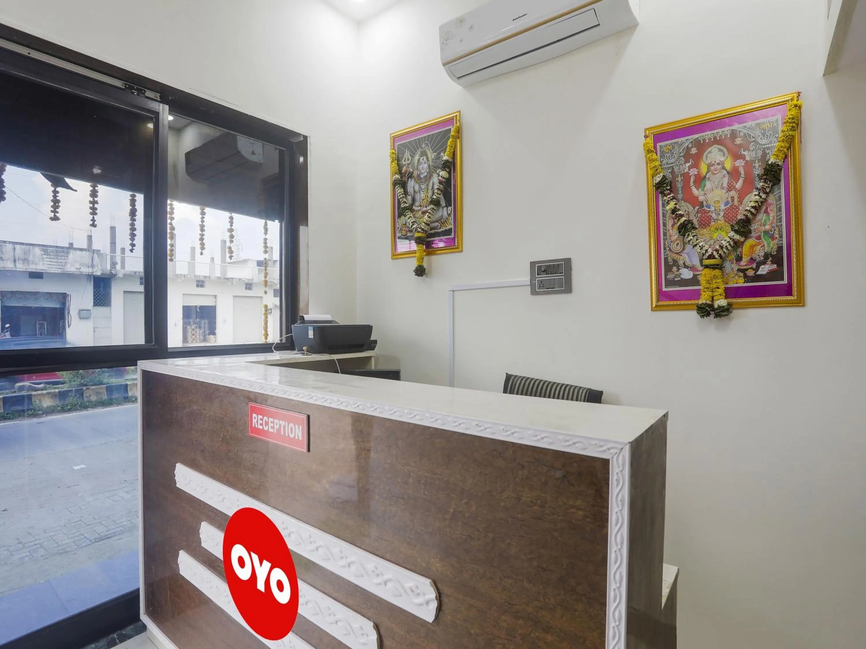 Lobby or reception in Hotel O by OYO RAHUL SERVICE APPARTMENT 2