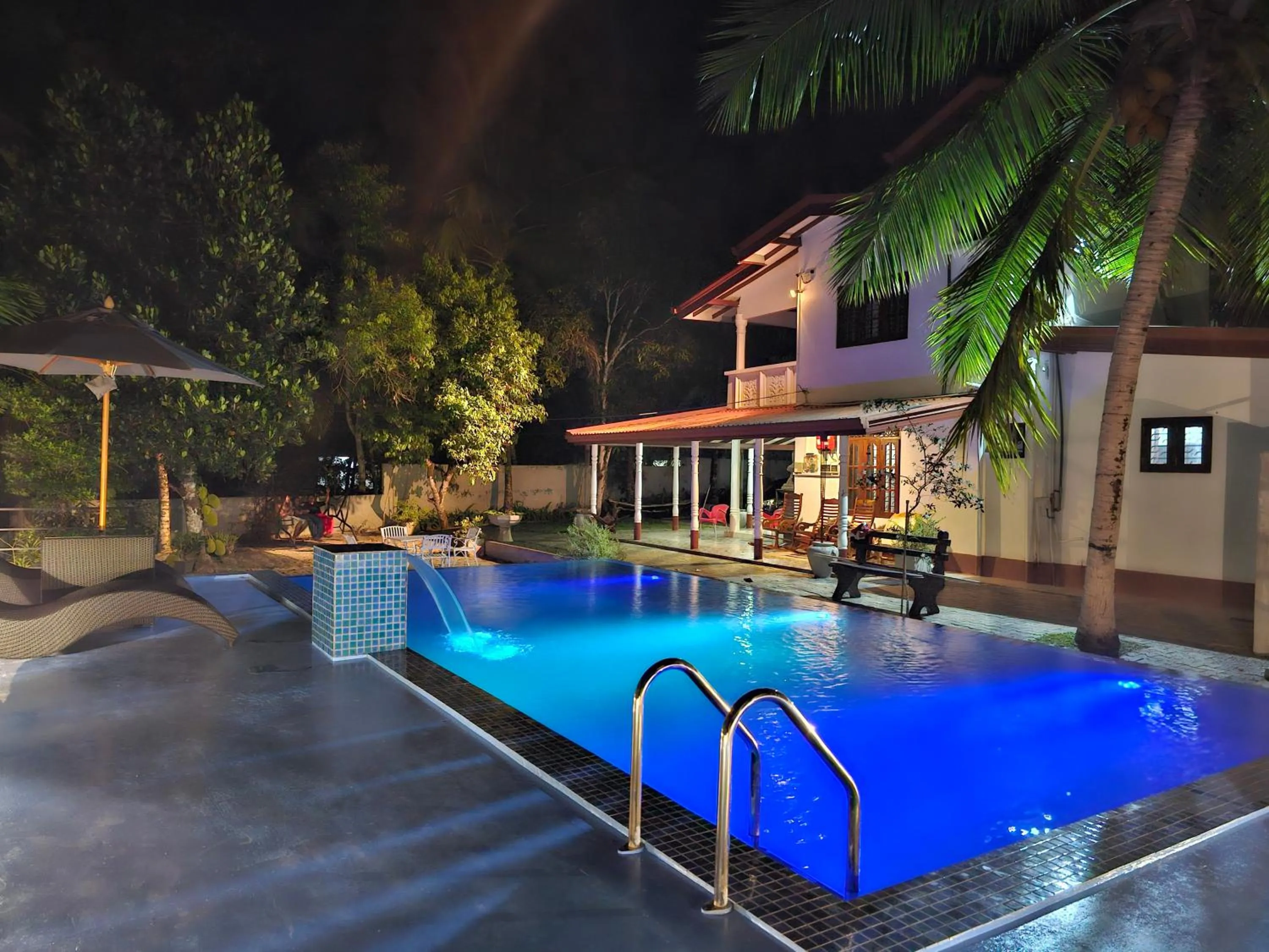 Swimming pool in Ellakanda Nature Villa