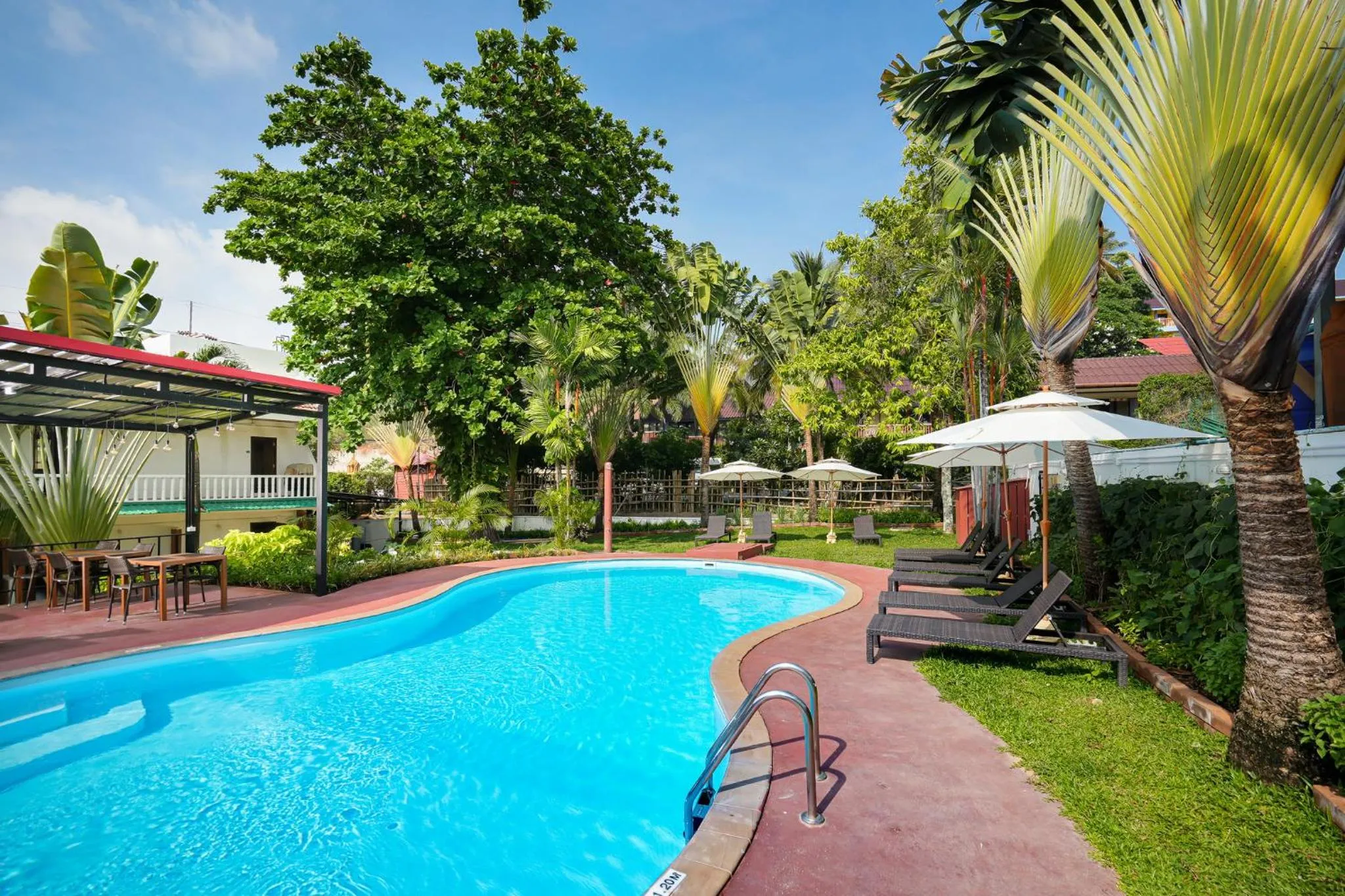 Swimming pool in Touch Sea Boutique Hotel&Bistro