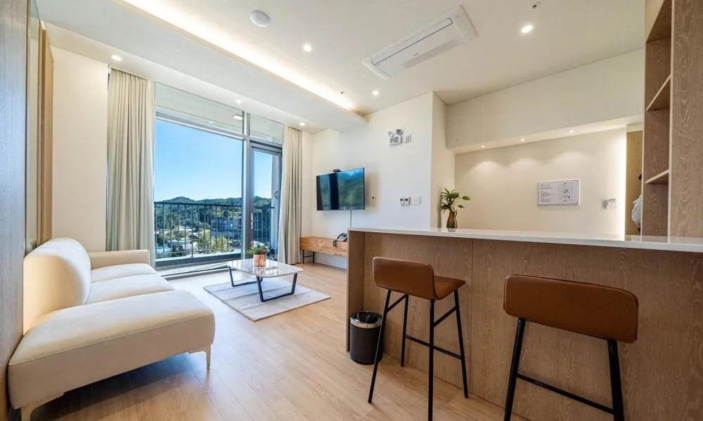 TV and multimedia in Hillsnorkelbeach hotel