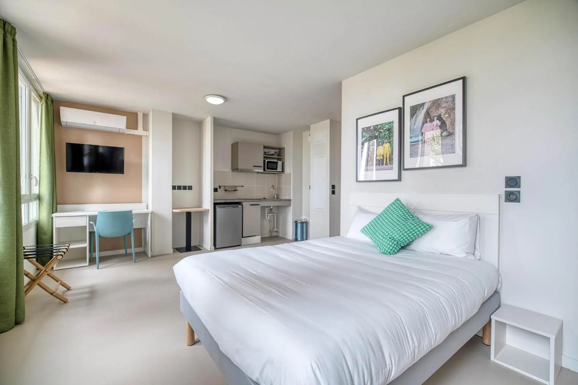 Bed in Appart'hôtel Toulouse Zénith