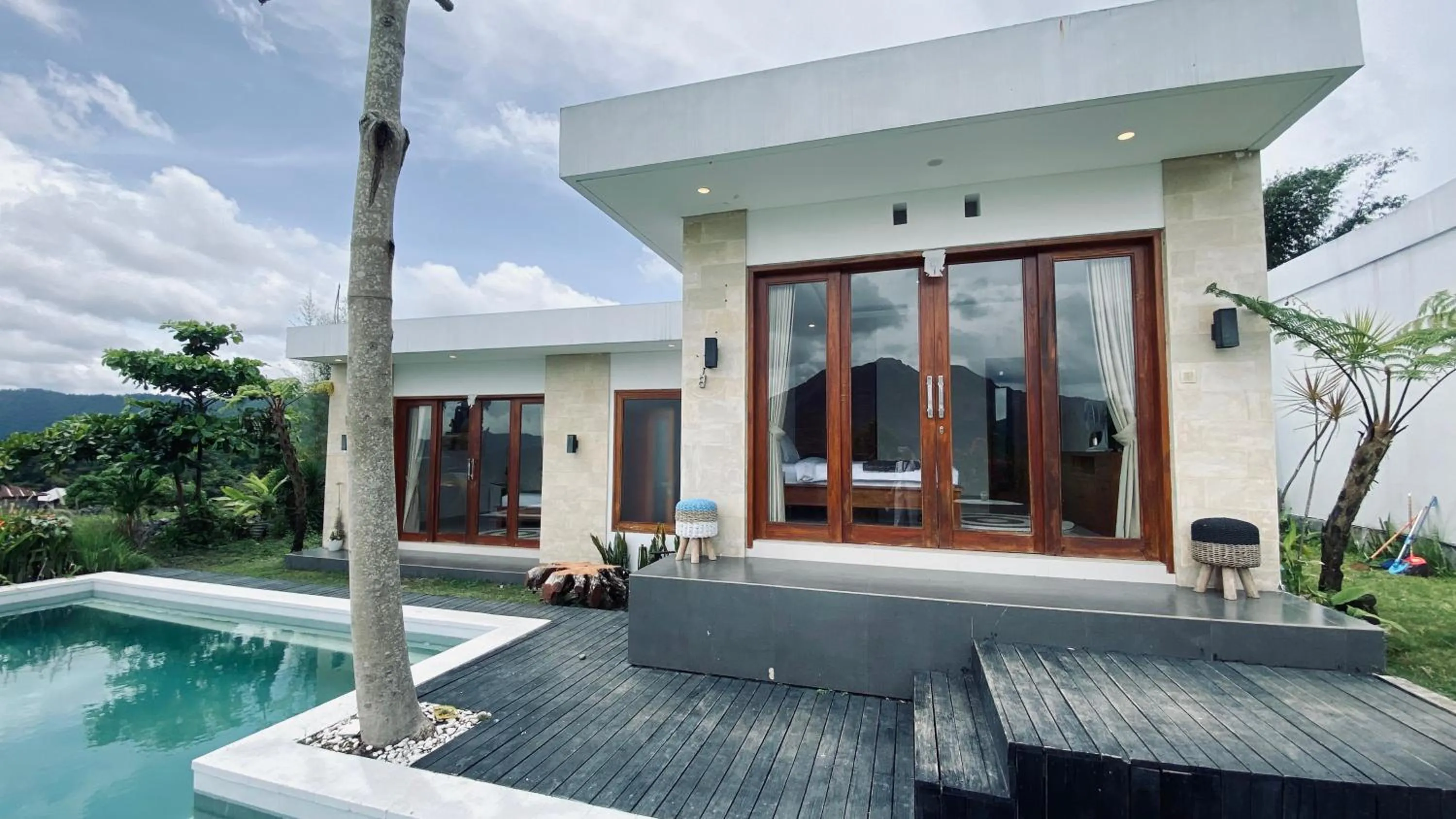 Property building in Sari Sky Bali