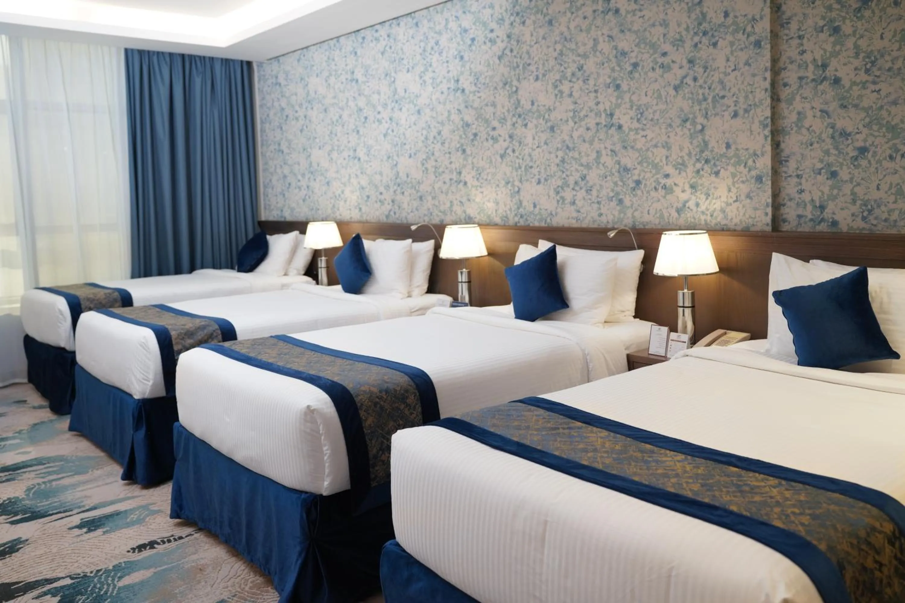 Bedroom, Bed in View Al Madinah Hotel