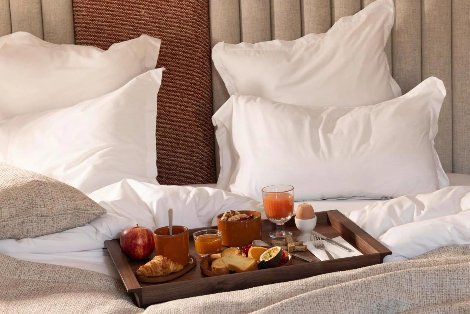 Bedroom, Bed in Hôtel Pilgrim