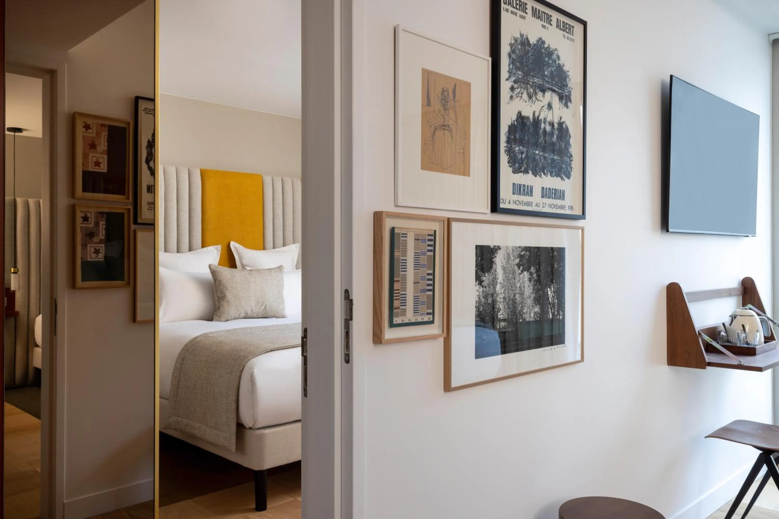 Decorative detail, Bed in Hôtel Pilgrim