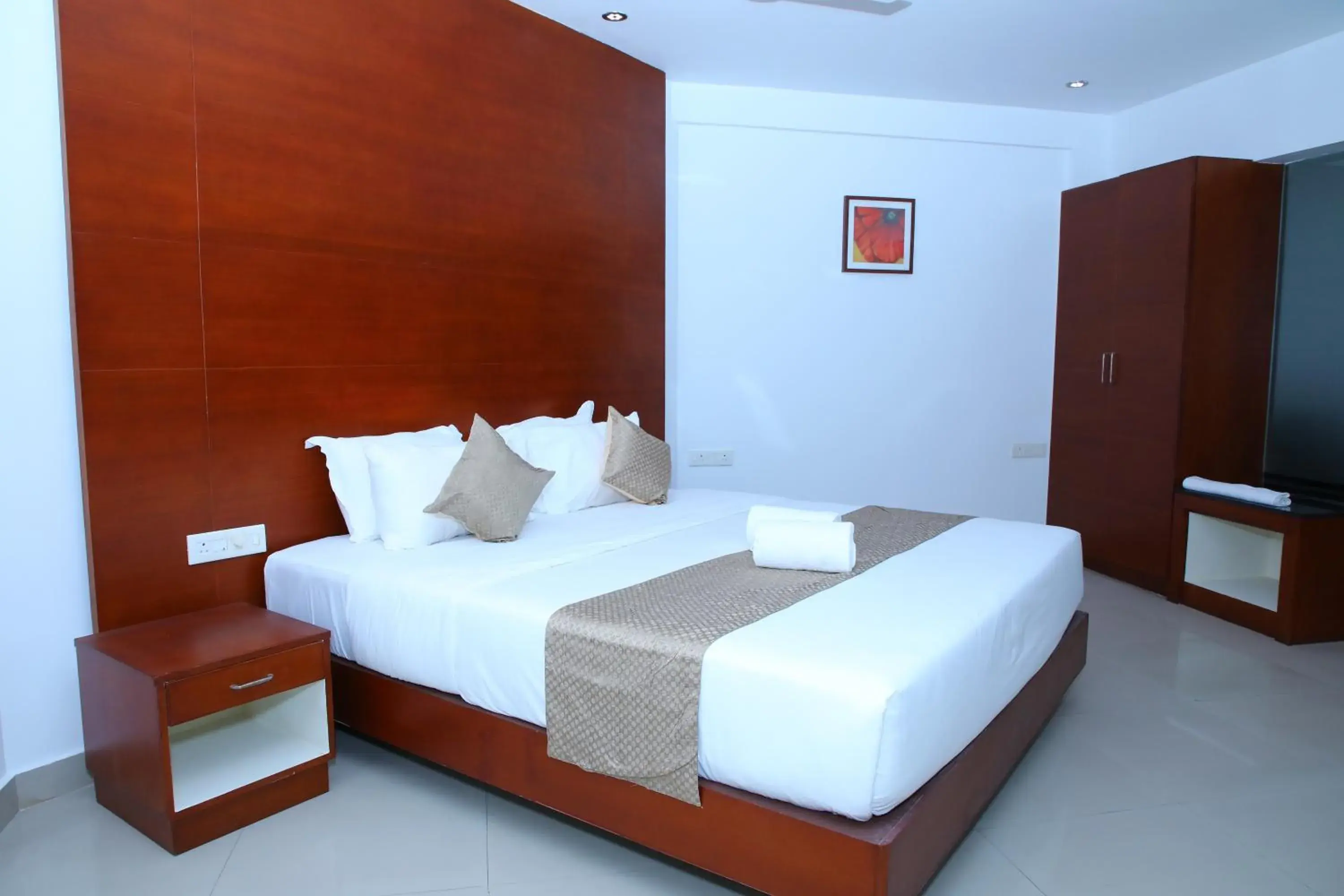 Deluxe Room in Nakshatra Emerald Deluxe Room in Nakshatra Emerald