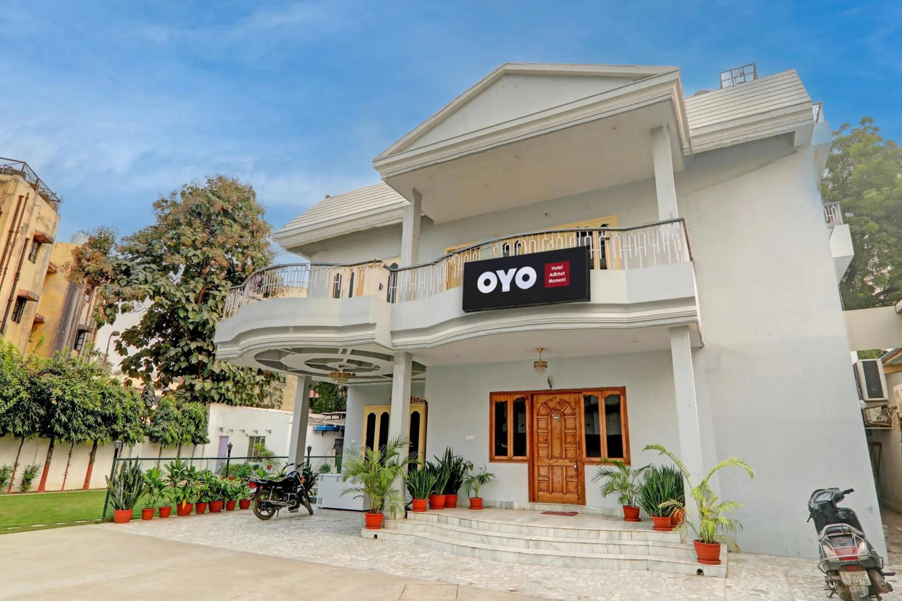 Facade/entrance in Hotel O Flagship Adbhut Moment Hotel