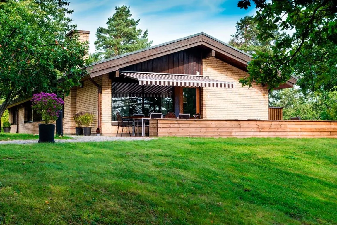 Skåvsjöholm, hotell & konferens