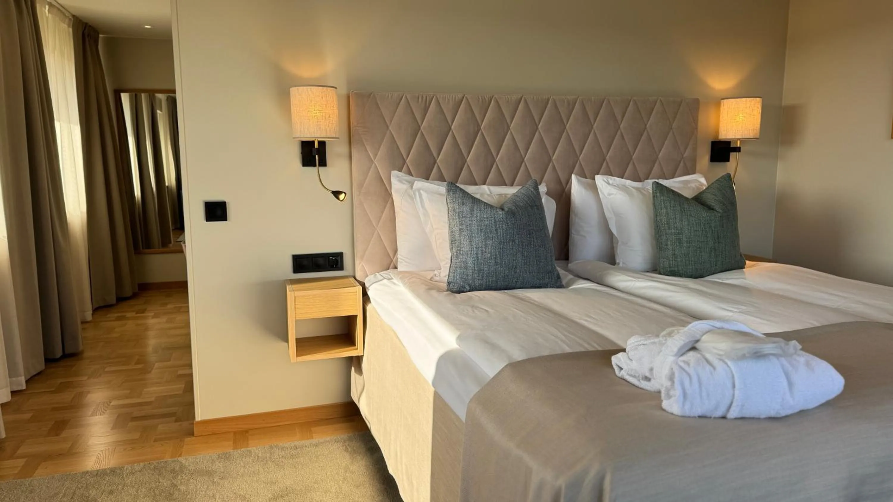 Skåvsjöholm, hotell & konferens