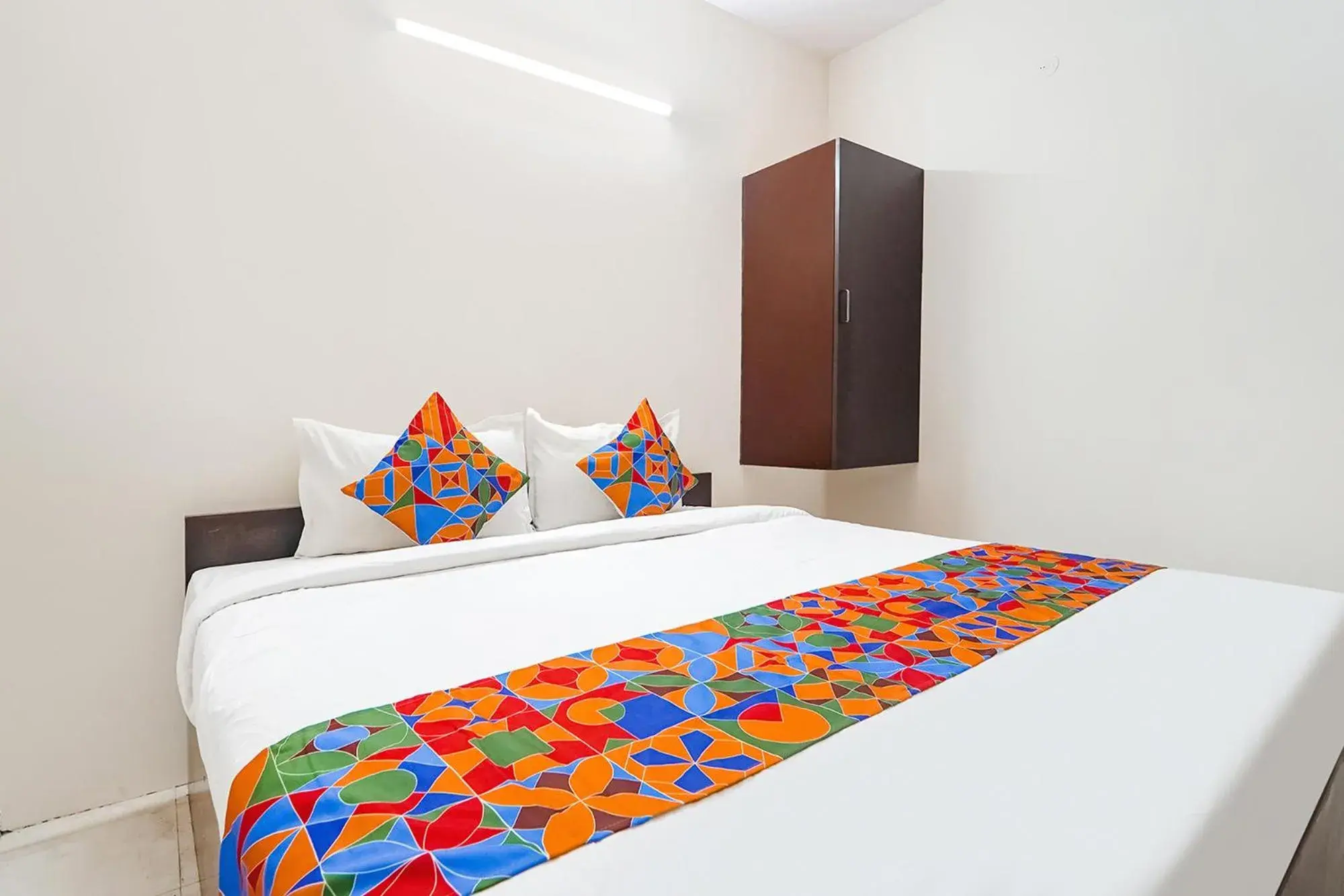 Deluxe Room - single occupancy in Via Epic Residency - Nr SRM University, Ramapuram Deluxe Room - single occupancy in Via Epic Residency - Nr SRM University, Ramapuram