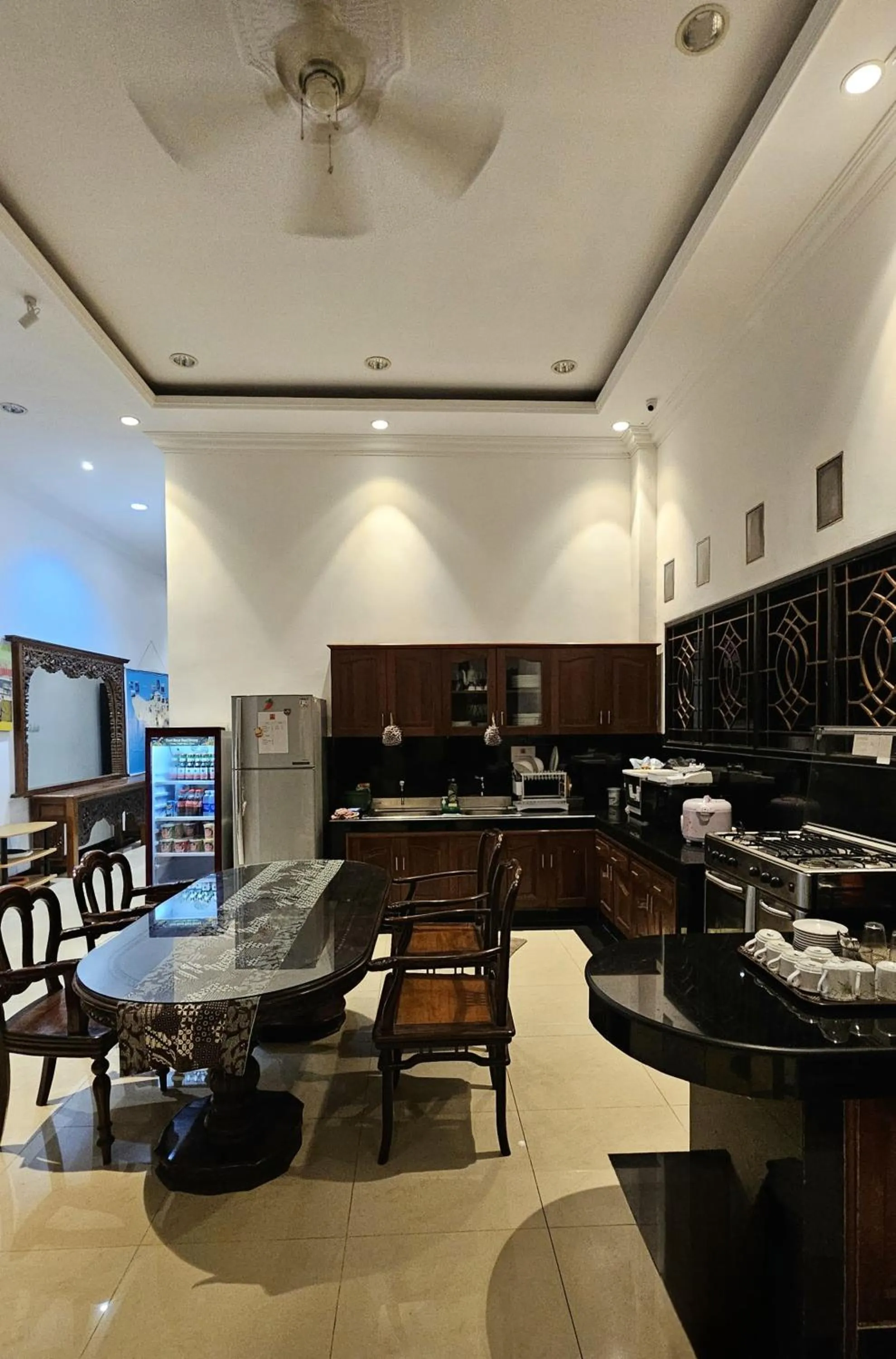 Dining area in Fora Capsule Hostel Tuban Kuta Bali