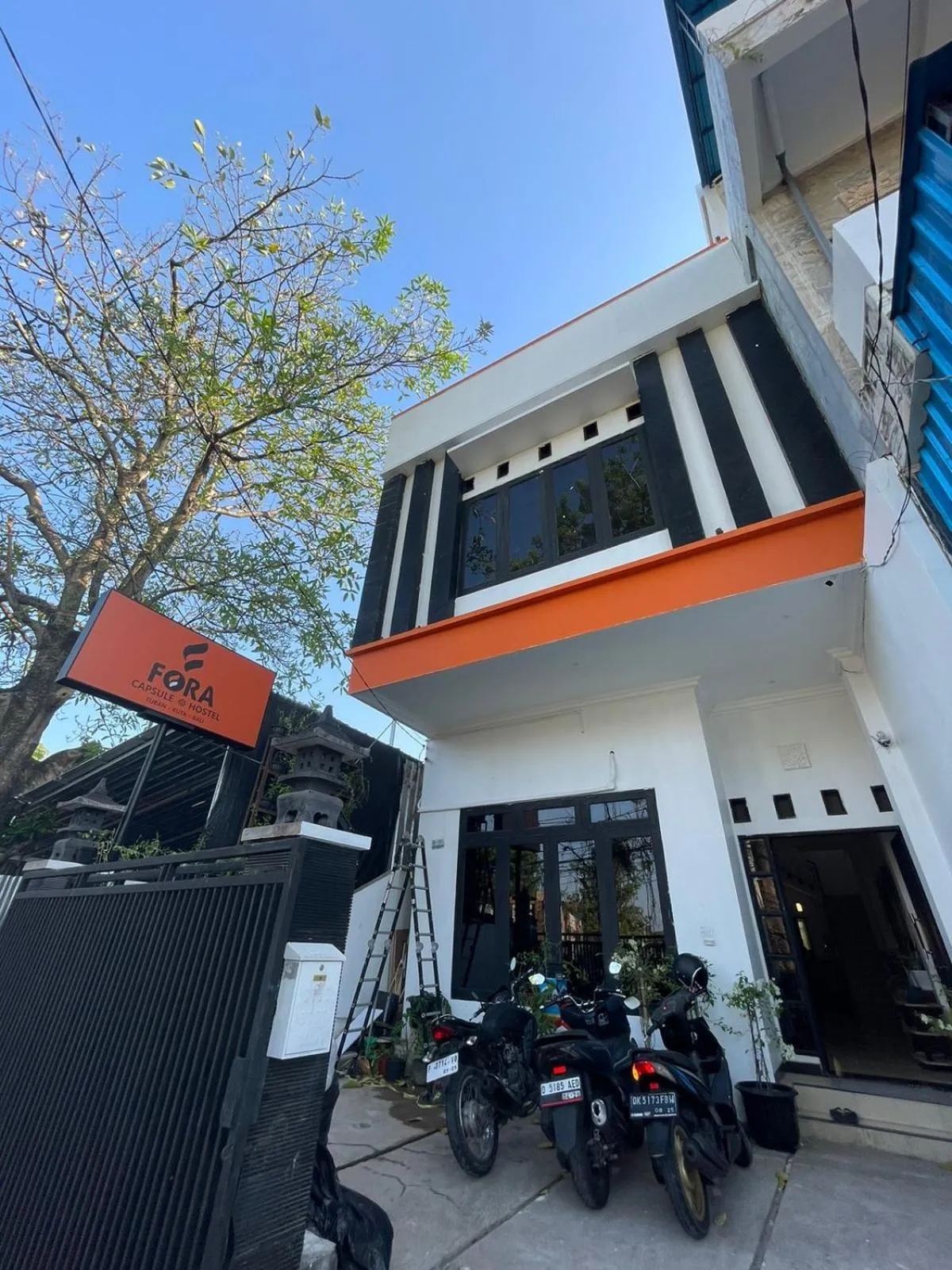 Property building in Fora Capsule Hostel Tuban Kuta Bali