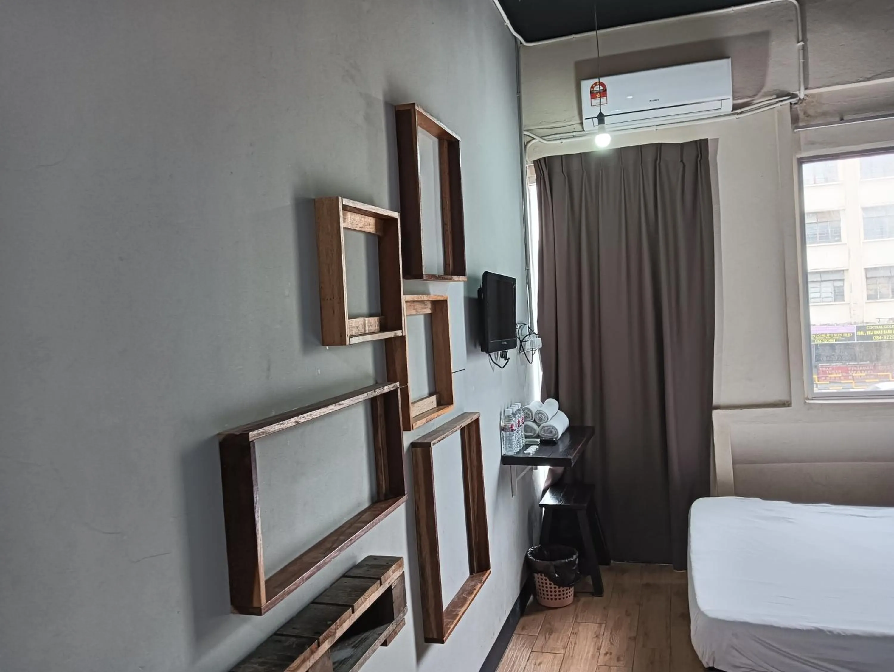 Bedroom, Bed in Hotel O Hi Inn 2