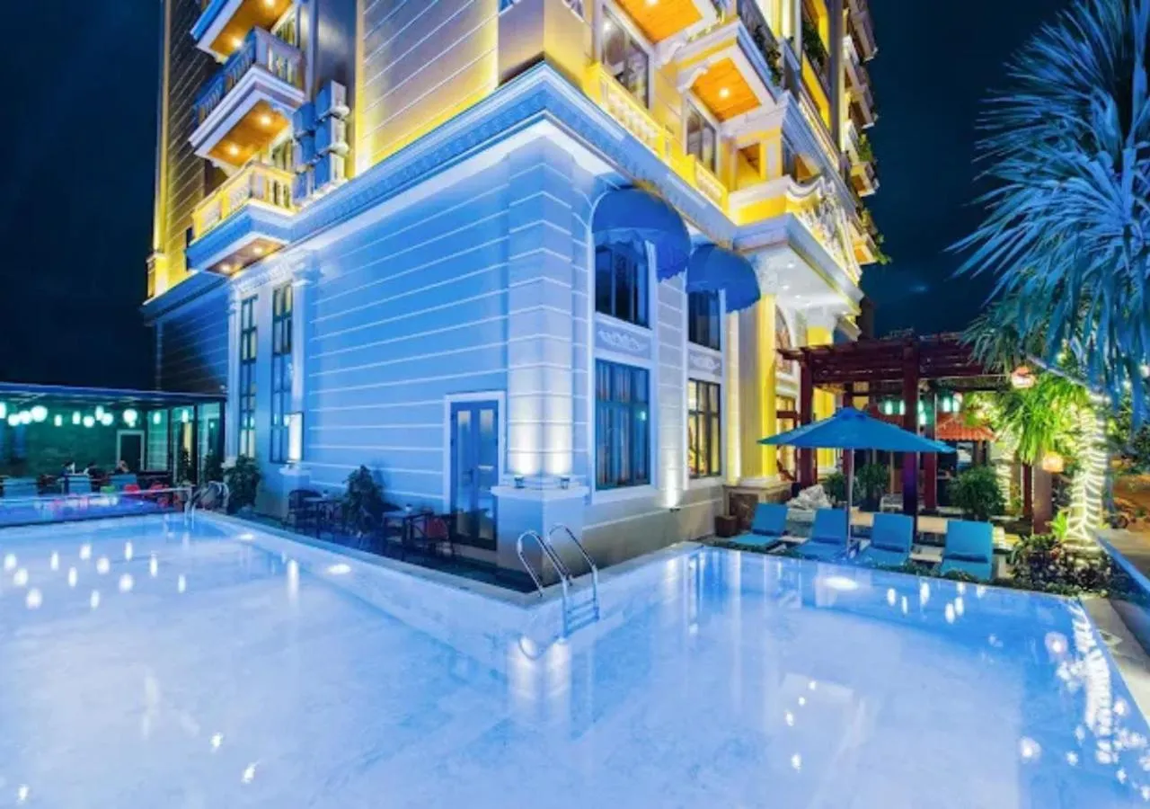 Swimming pool in My Son Boutique Hotel & Spa Hoi An