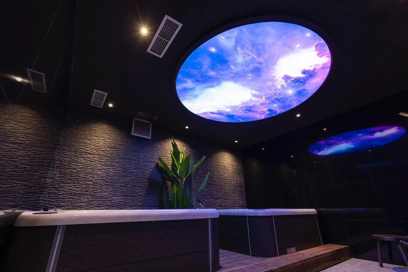 Hot Tub in Destiny Hotel & SPA