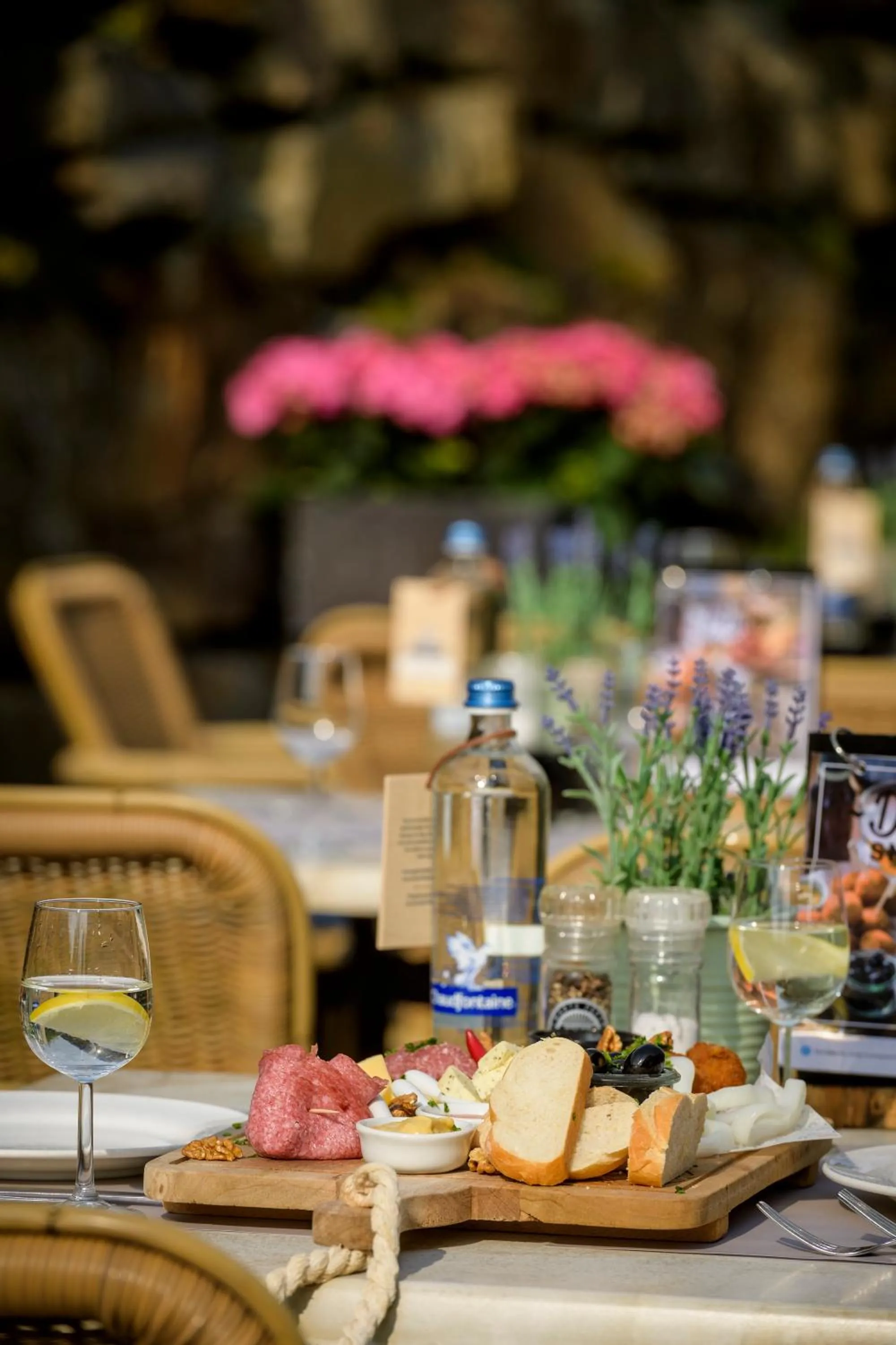 Restaurant/places to eat in Campanile Hotel & Restaurant Rotterdam Oost