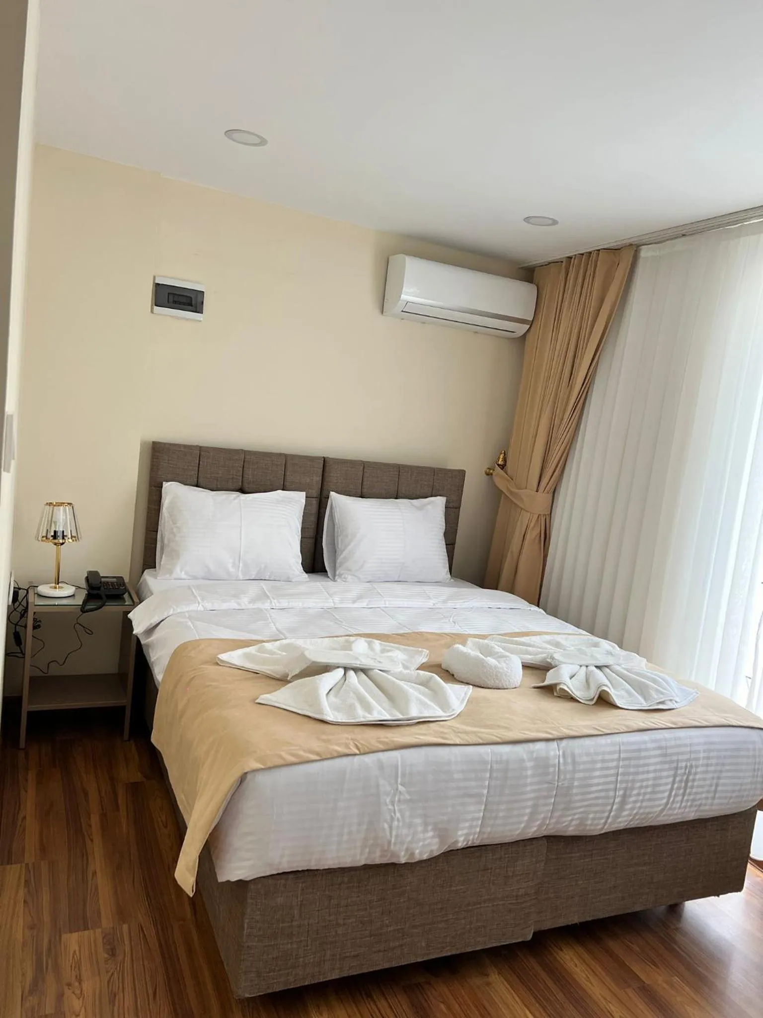 Bed in Taksim Nacre 360 Suit