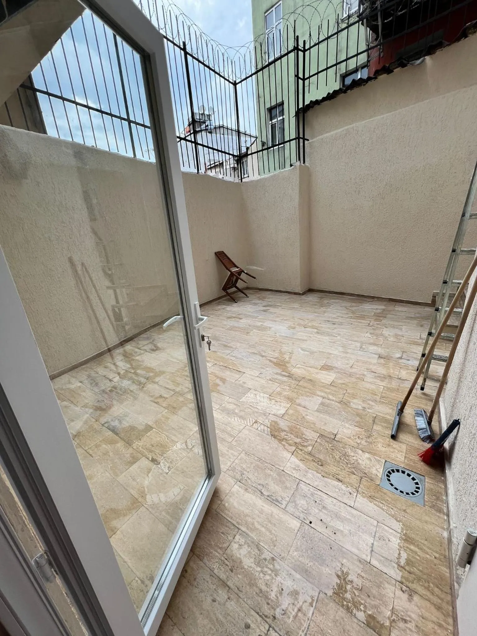 Garden in Taksim Nacre 360 Suit