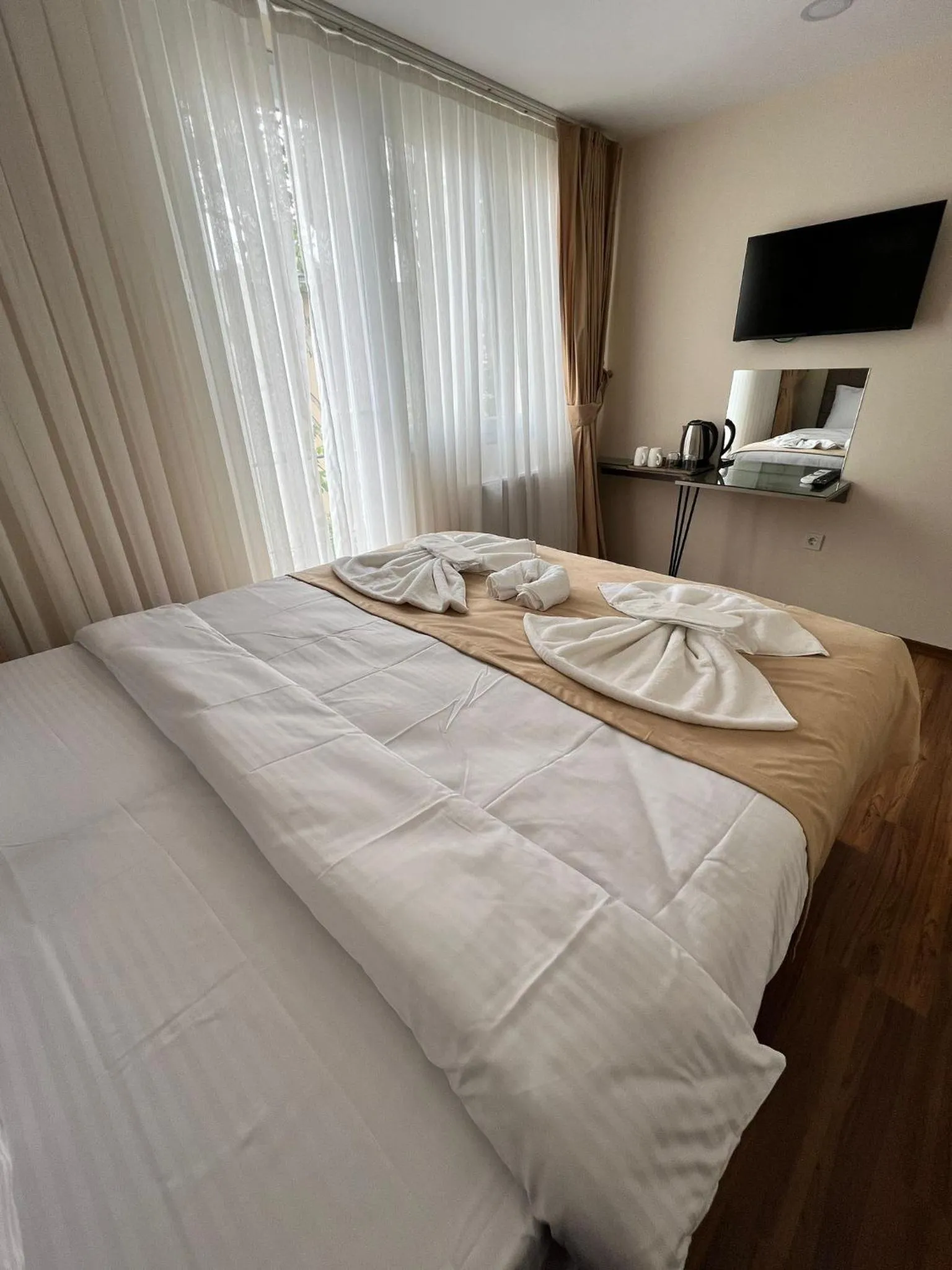 Bed in Taksim Nacre 360 Suit