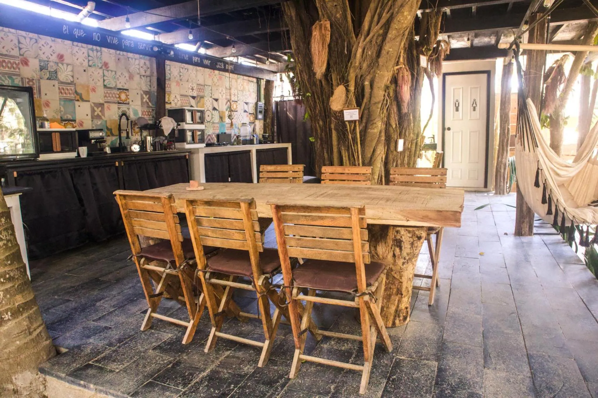 Communal kitchen in El Refugio de Sayulita - Solo Adultos