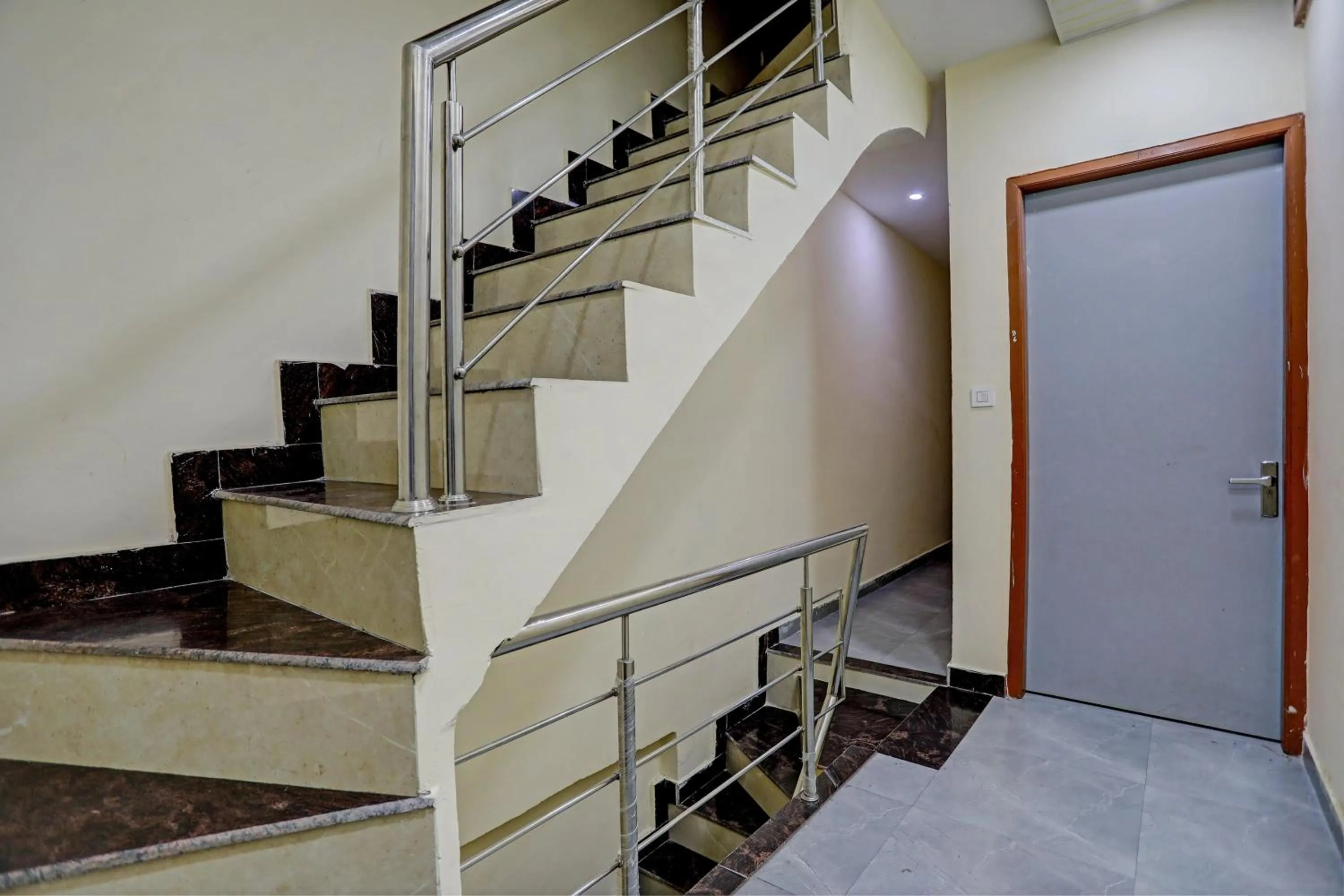 Hotel O A B Sethi Home Stay
