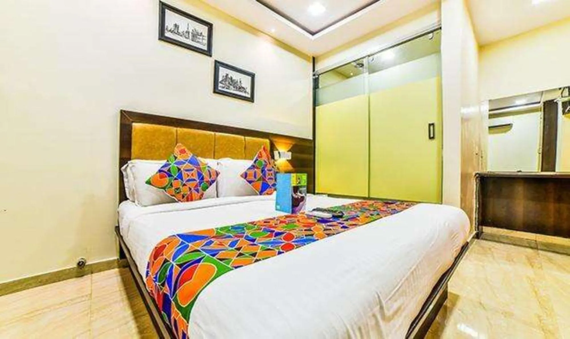 Bed in FabHotel Ascot International II - Nr Mumbai International Airport