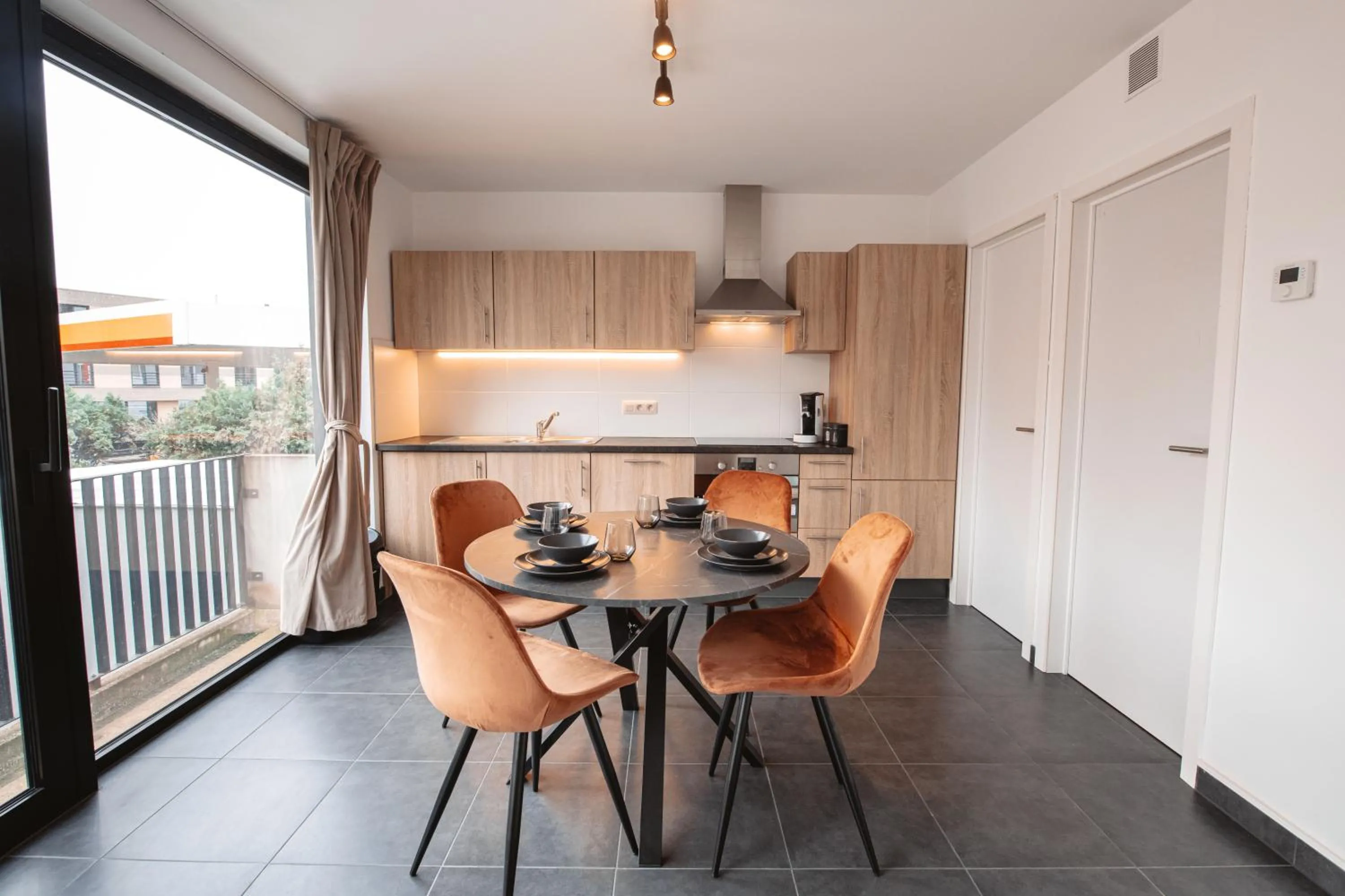 K&Y suites 2 Brussels airport 500m!
