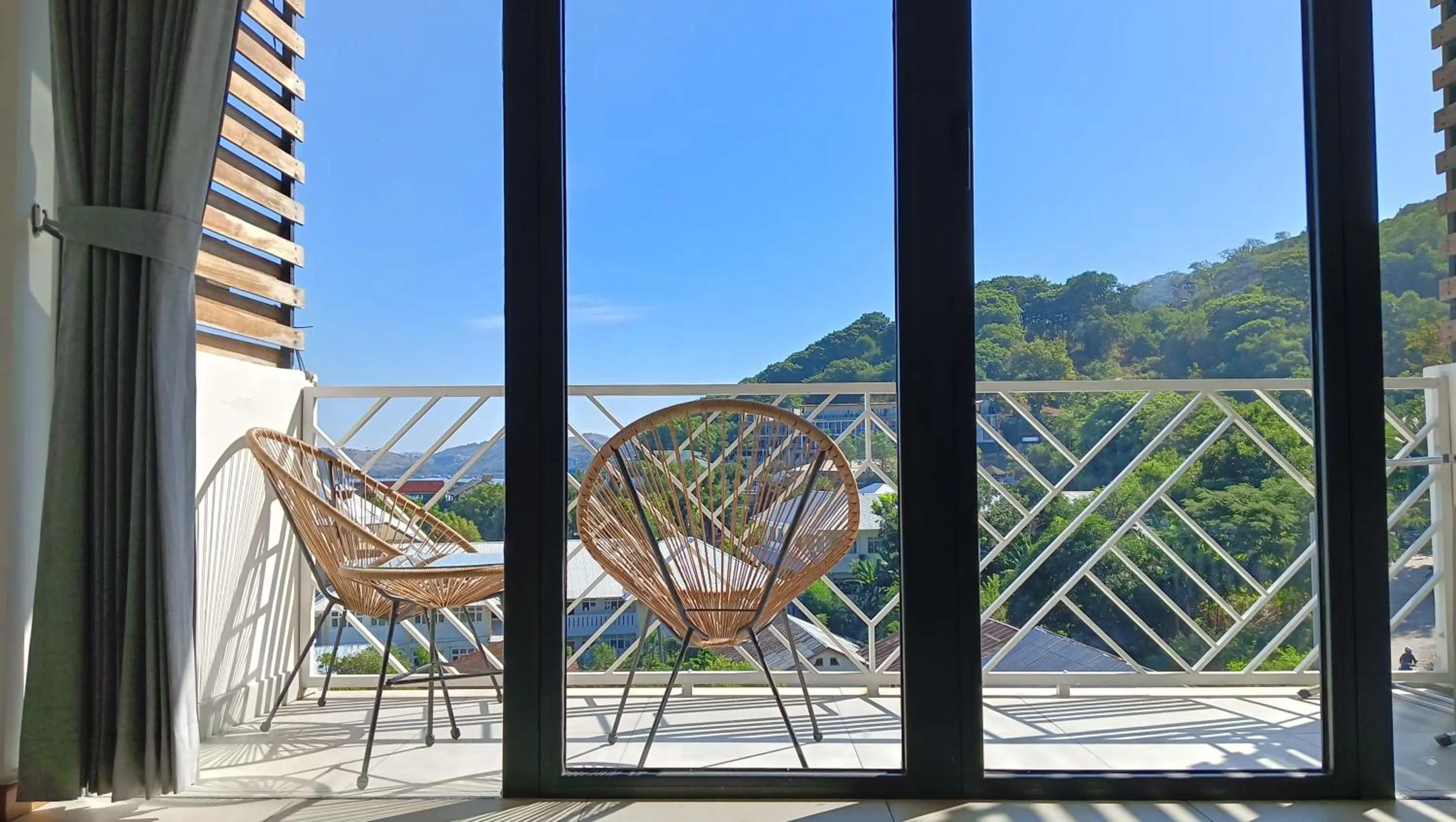 Balcony/Terrace in Komodo Suites Downtown