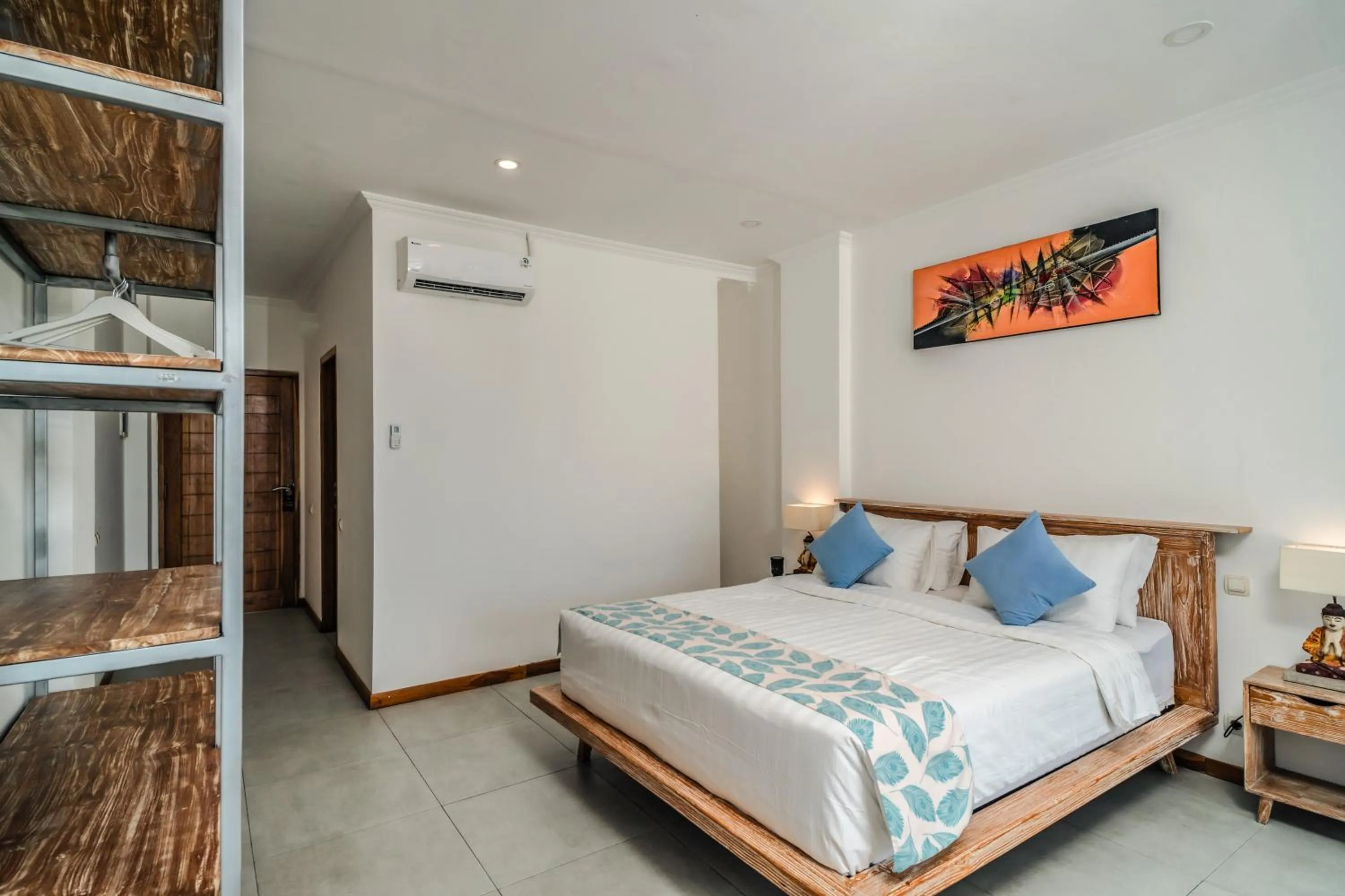 Bed in Komodo Suites Downtown