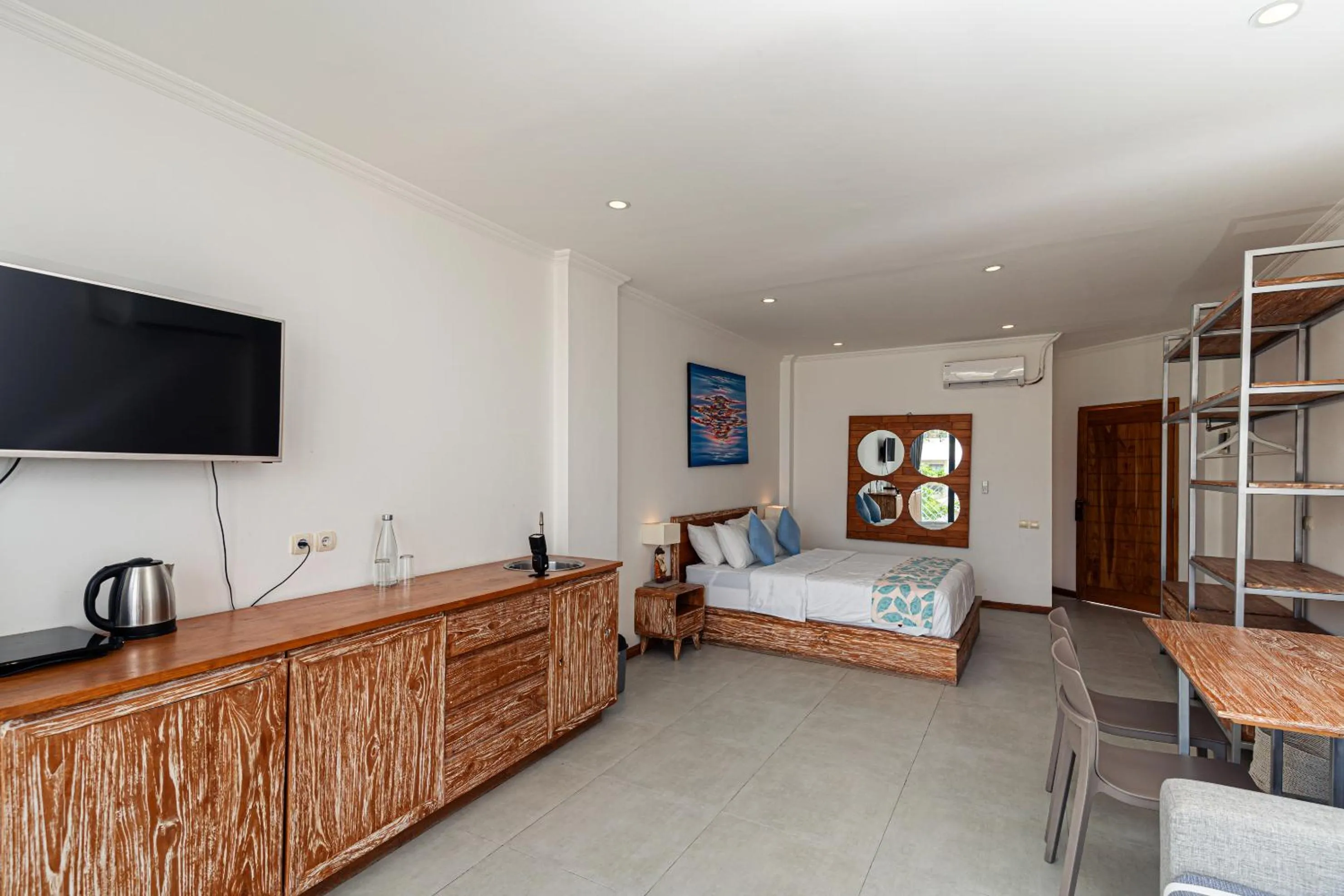 Bed in Komodo Suites Downtown