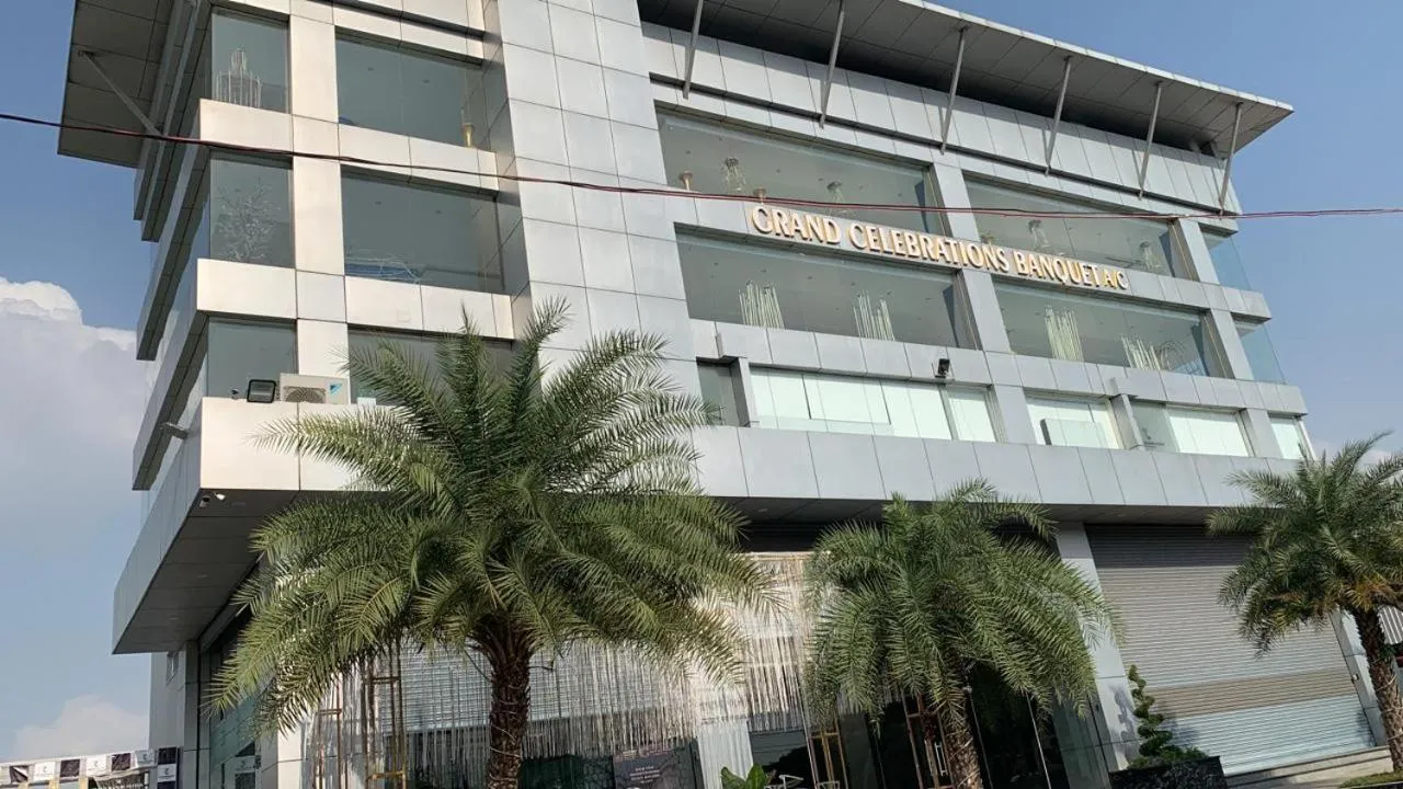 Property building in Grand Manor Suites