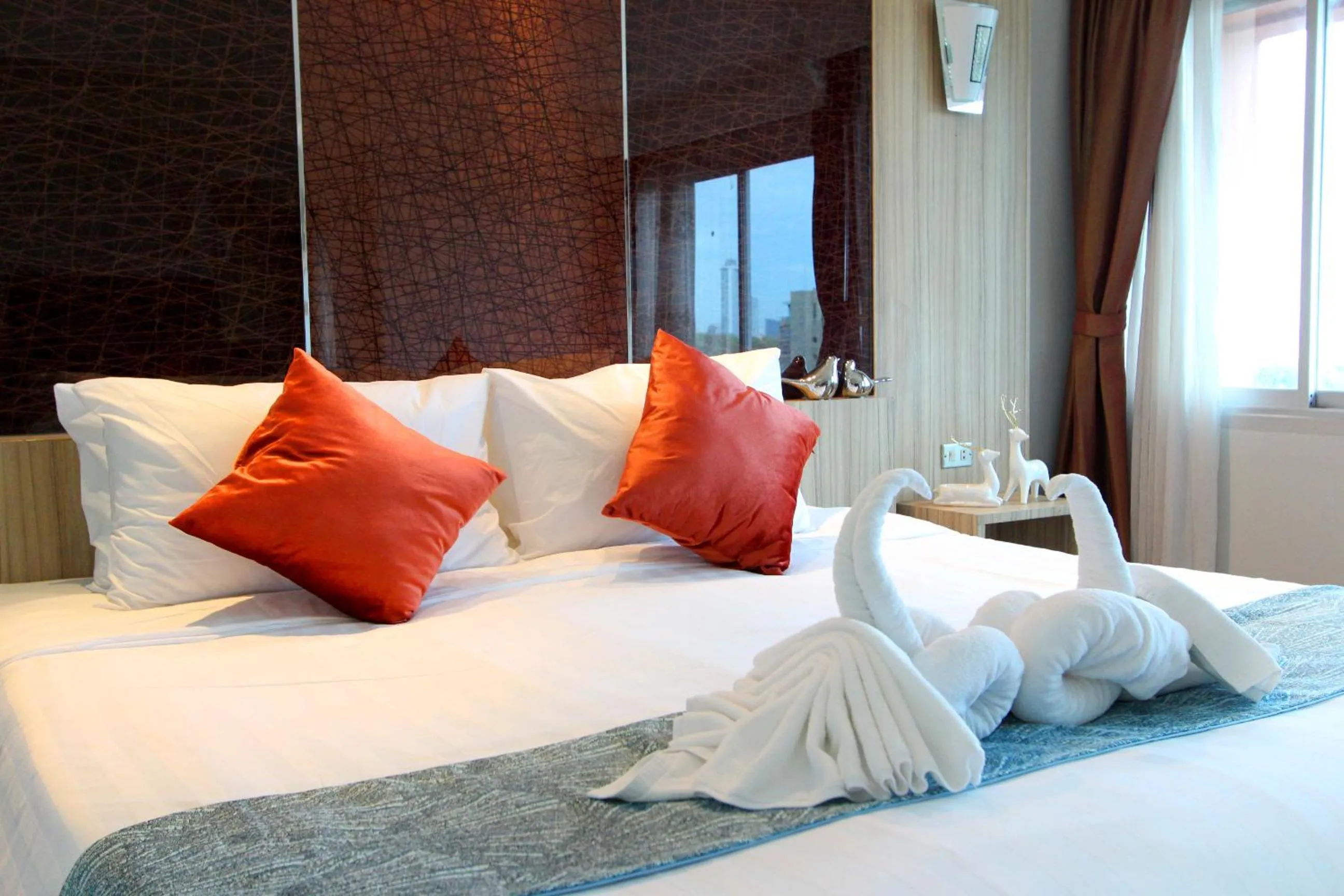 Bed in Coco Beach Hotel Jomtien Pattaya