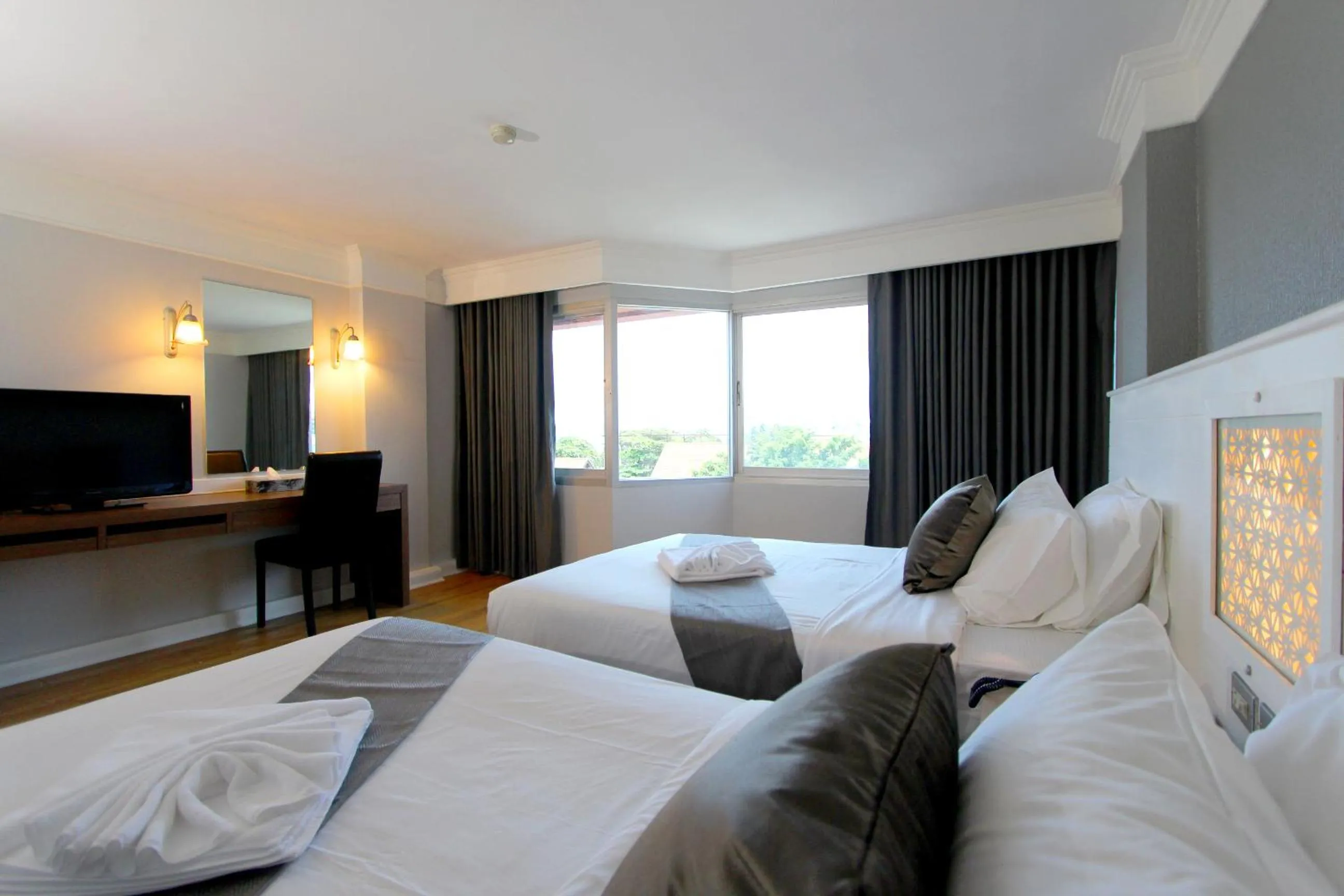 Bed in Coco Beach Hotel Jomtien Pattaya