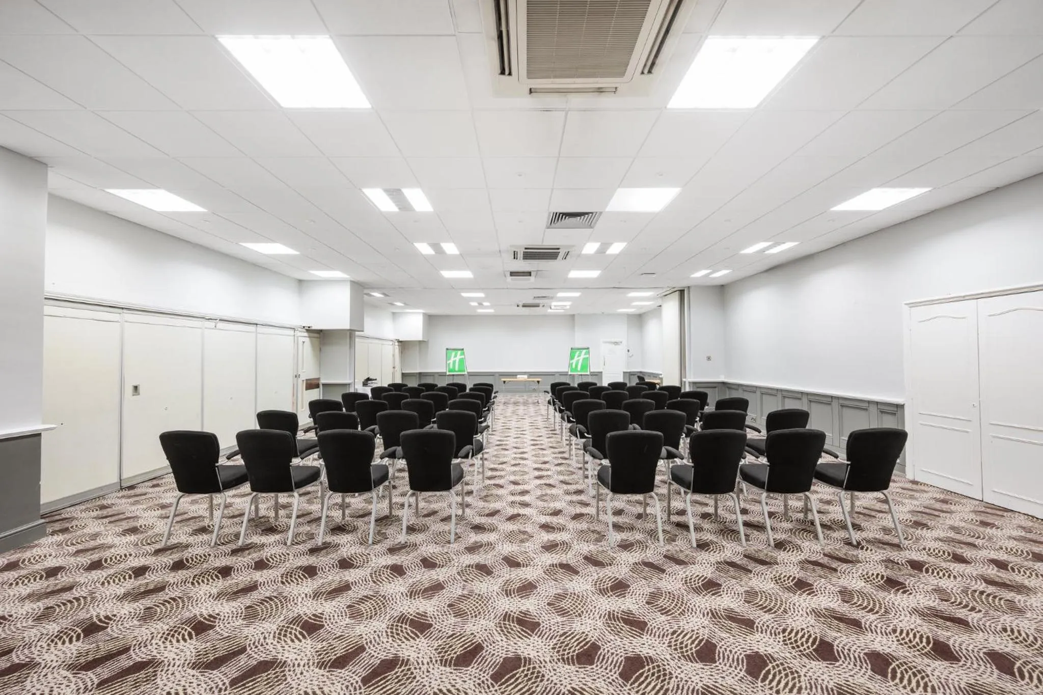 Meeting/conference room in Holiday Inn Norwich North by IHG