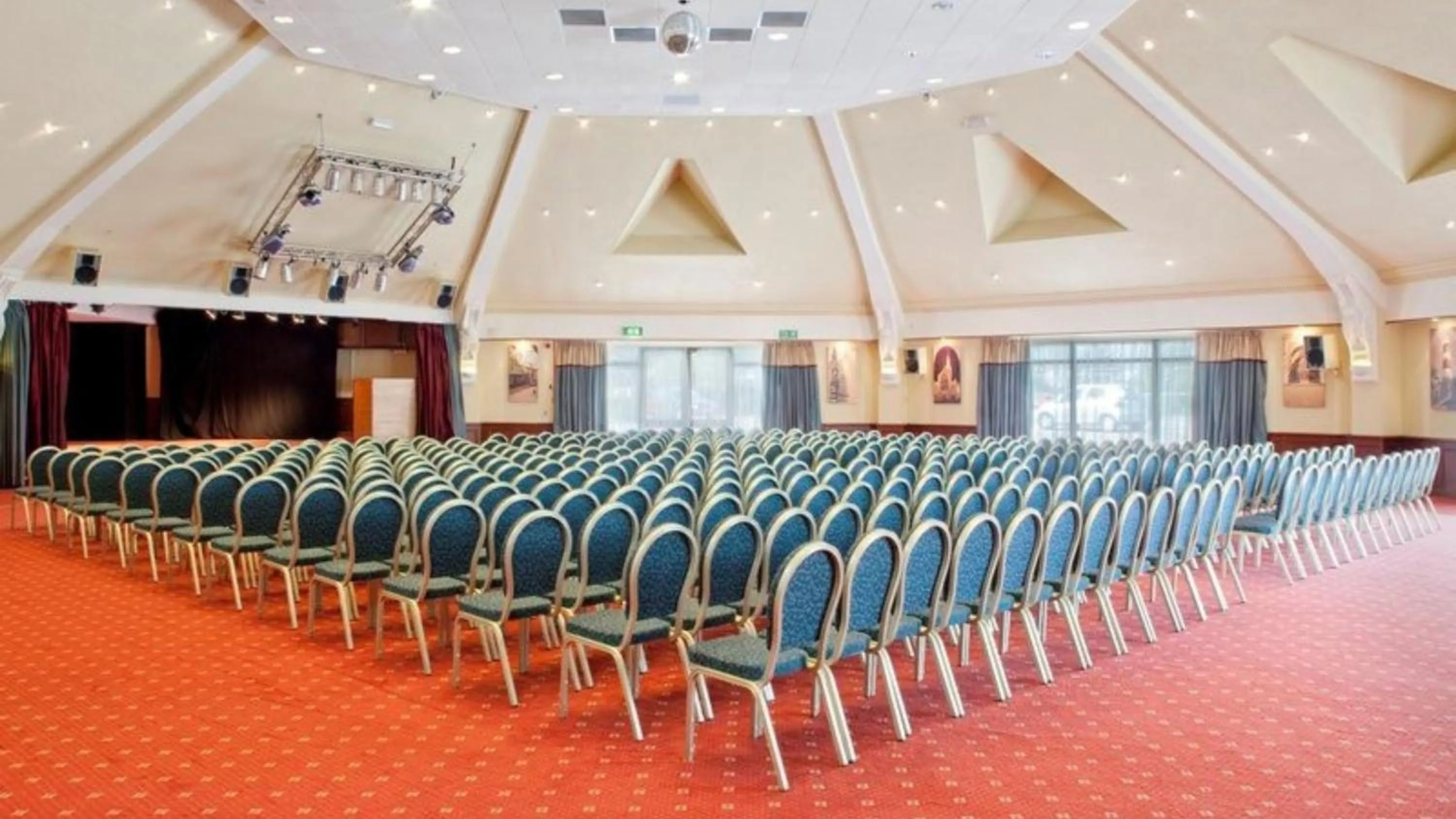 Meeting/conference room in Holiday Inn Norwich North by IHG