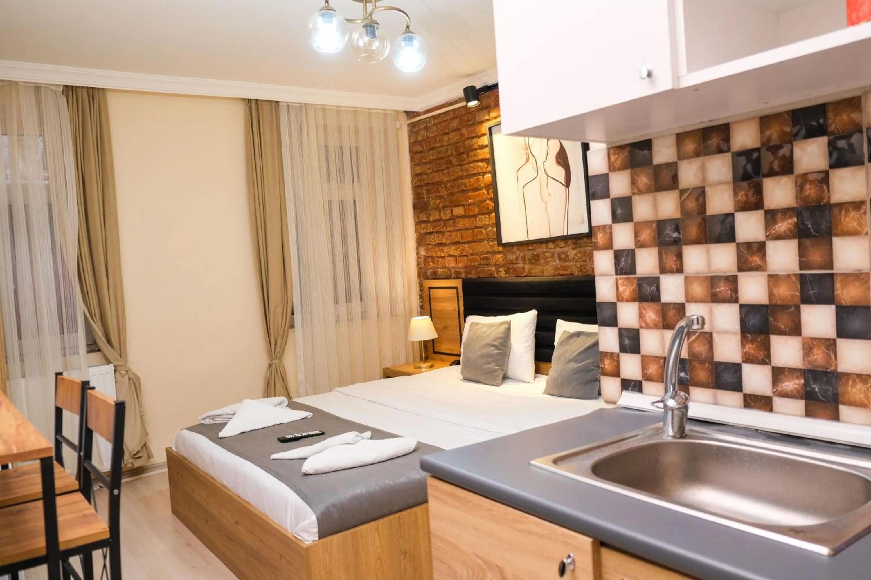 Photo of the whole room in Taksim Nikea Suites 80